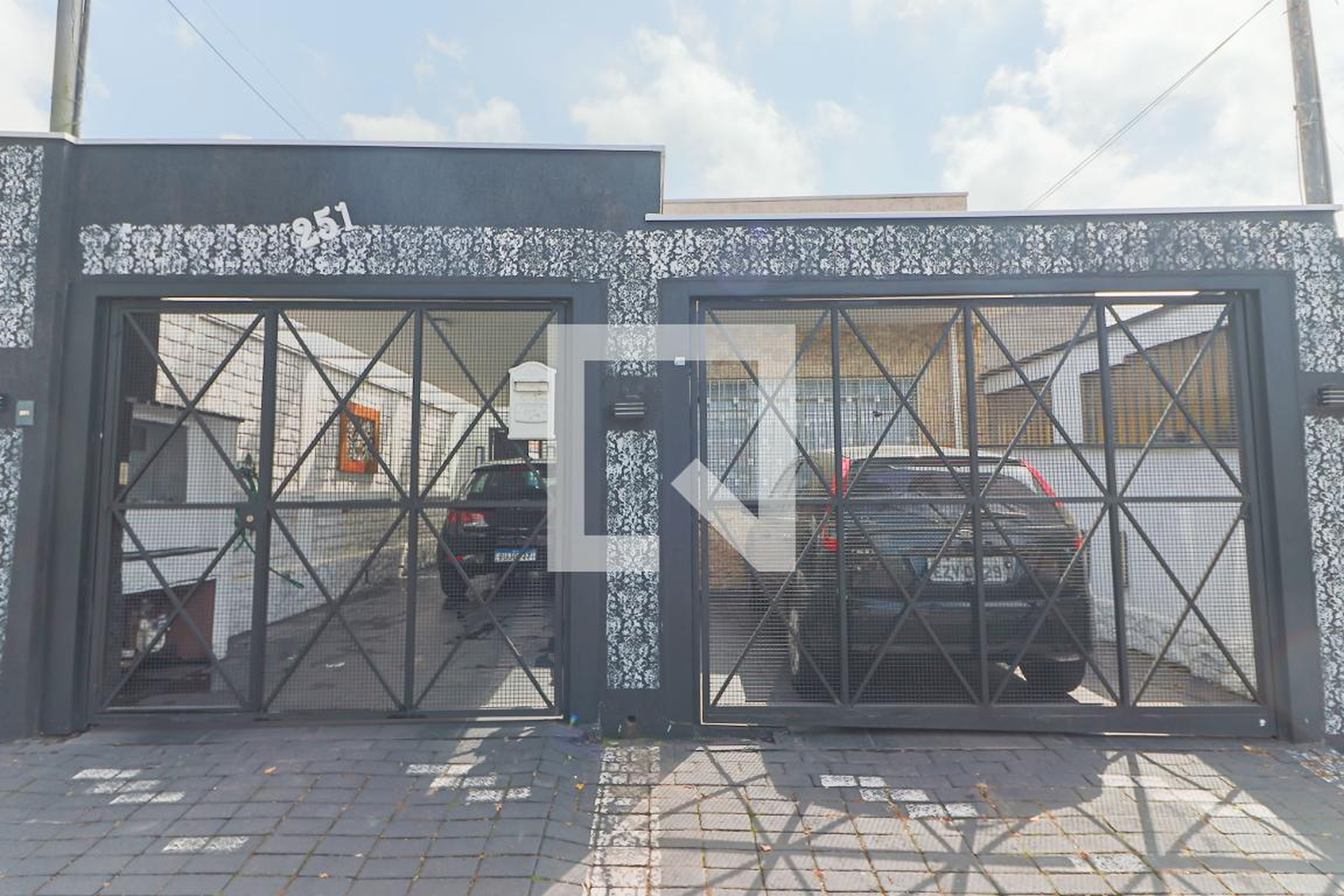 Fachada Condomínio em Rua Augusto Farina, 251