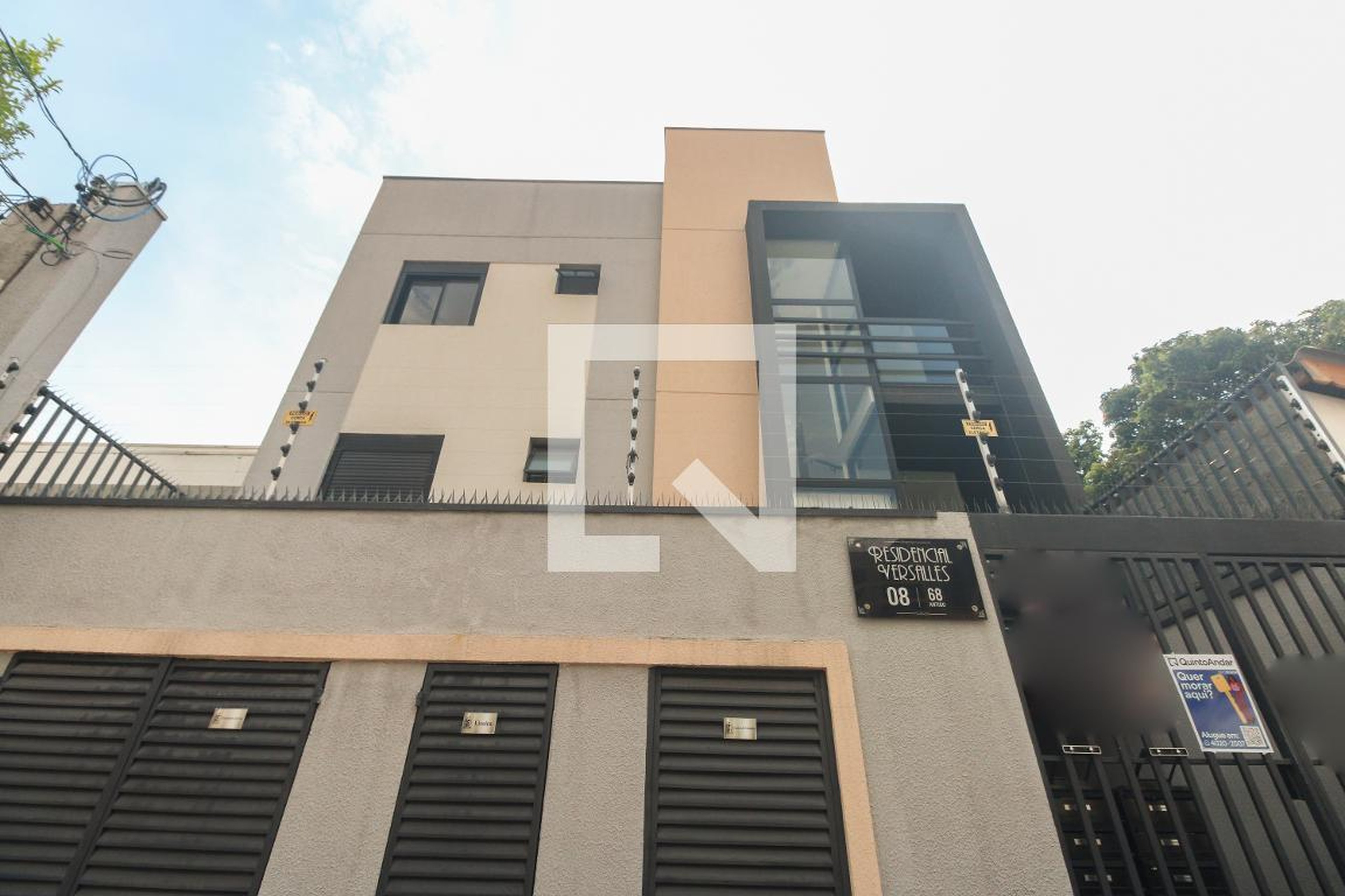 Fachada Condomínio em Rua Doutor Almeida Salles, 68