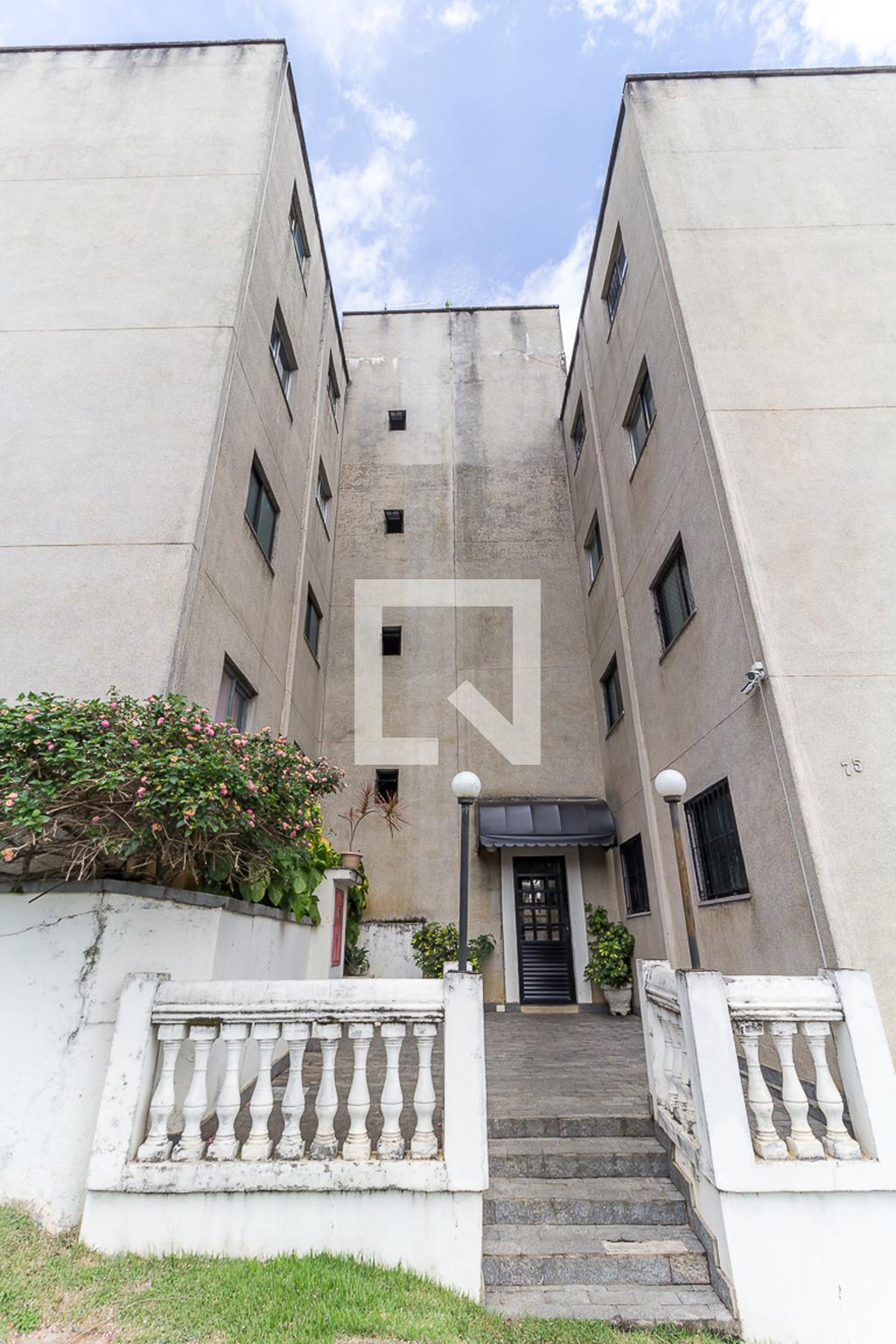 Fachada Residêncial Jardins das Oliveiras