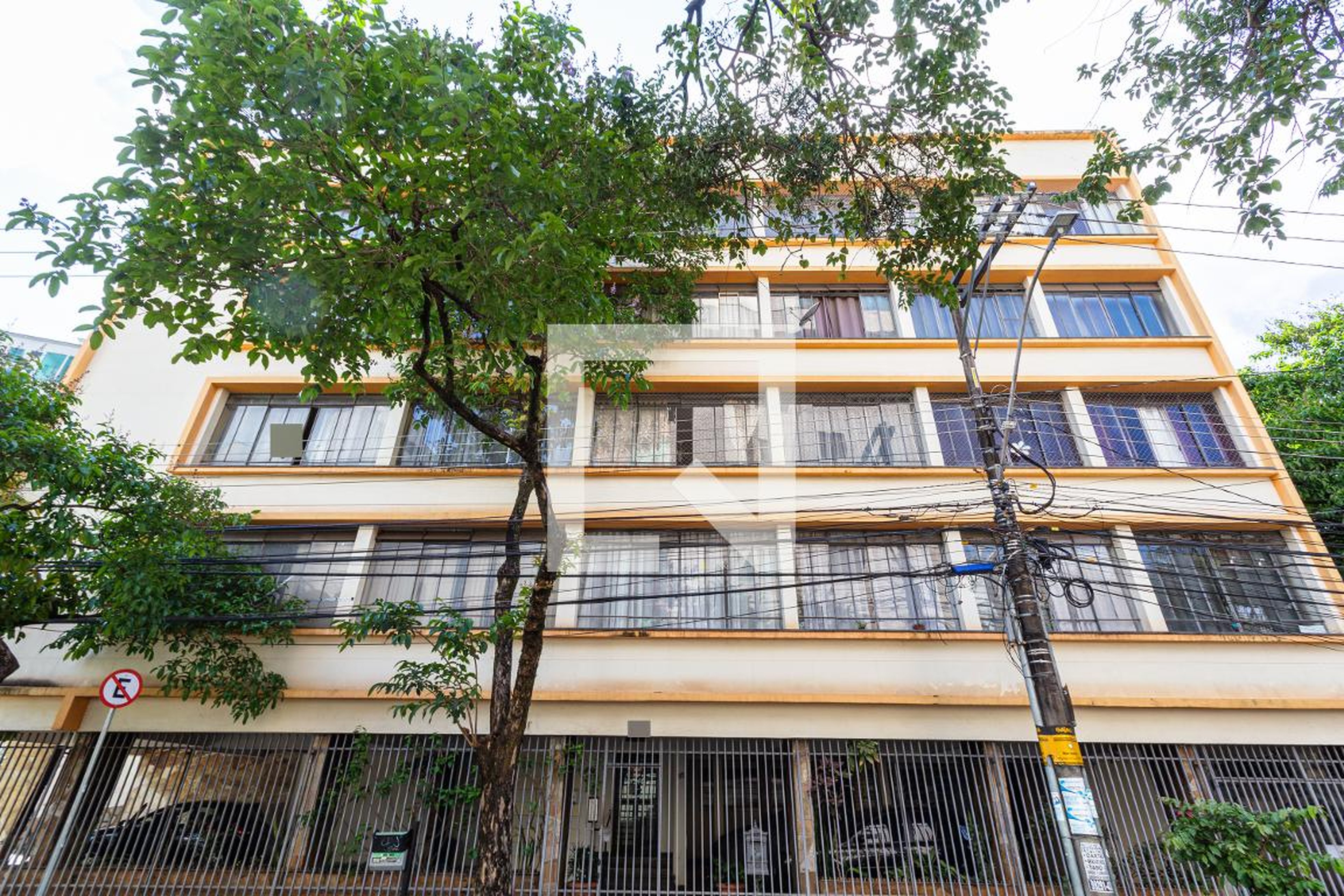 Fachada Condomínio em Rua Pium-Í, 165