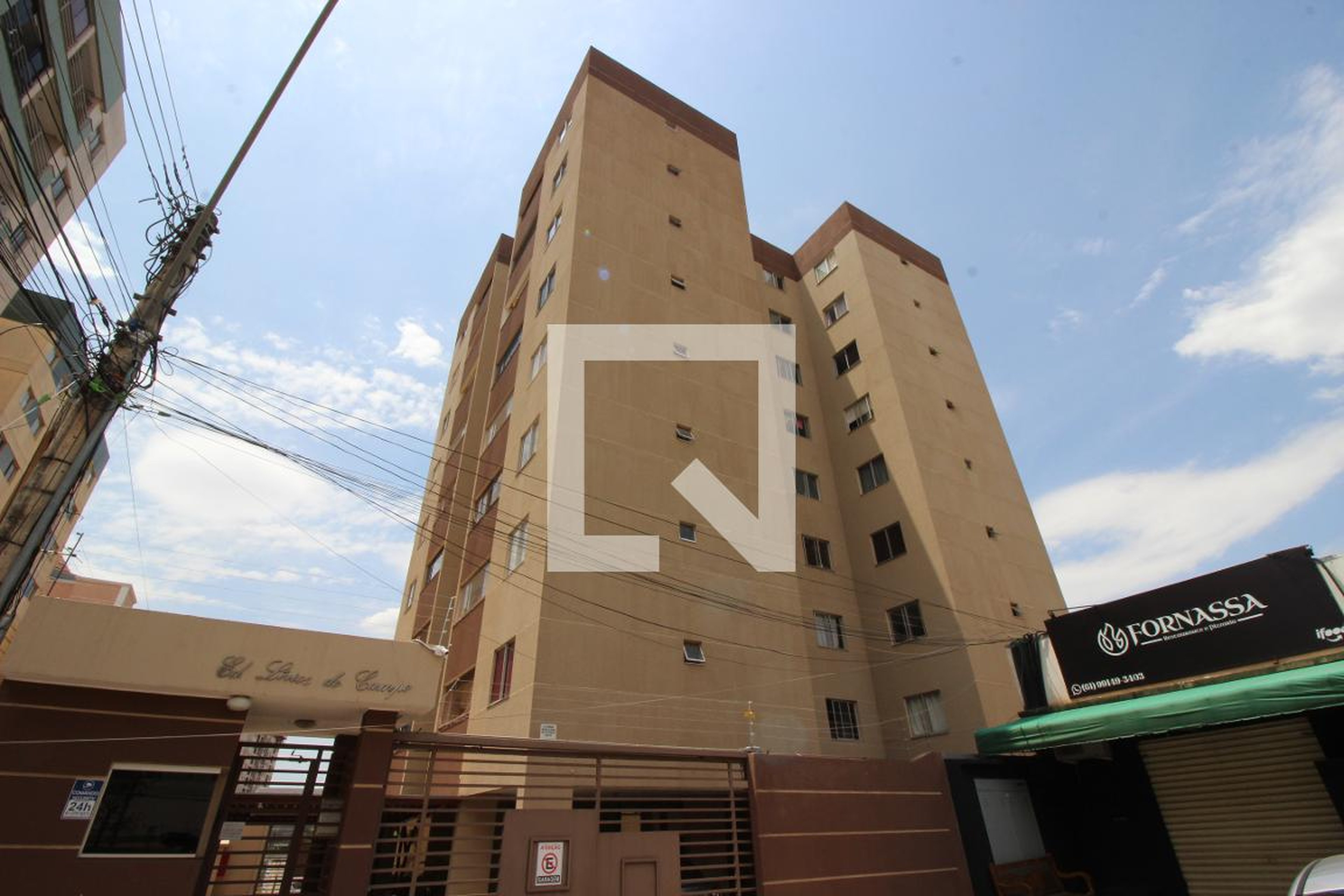 Fachada Condomínio em Alameda Gravatá, 102