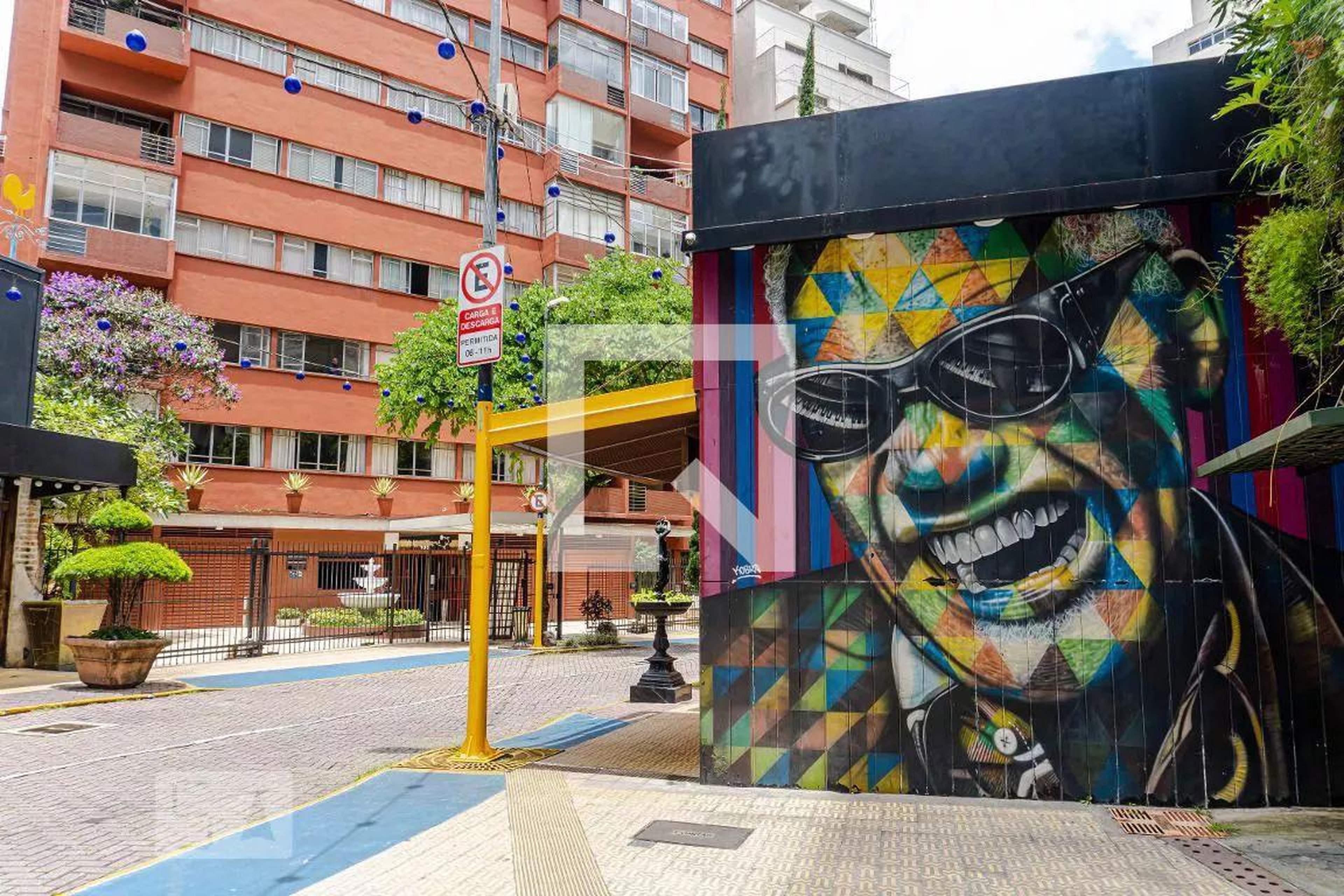 Fachada Edifício Girassol