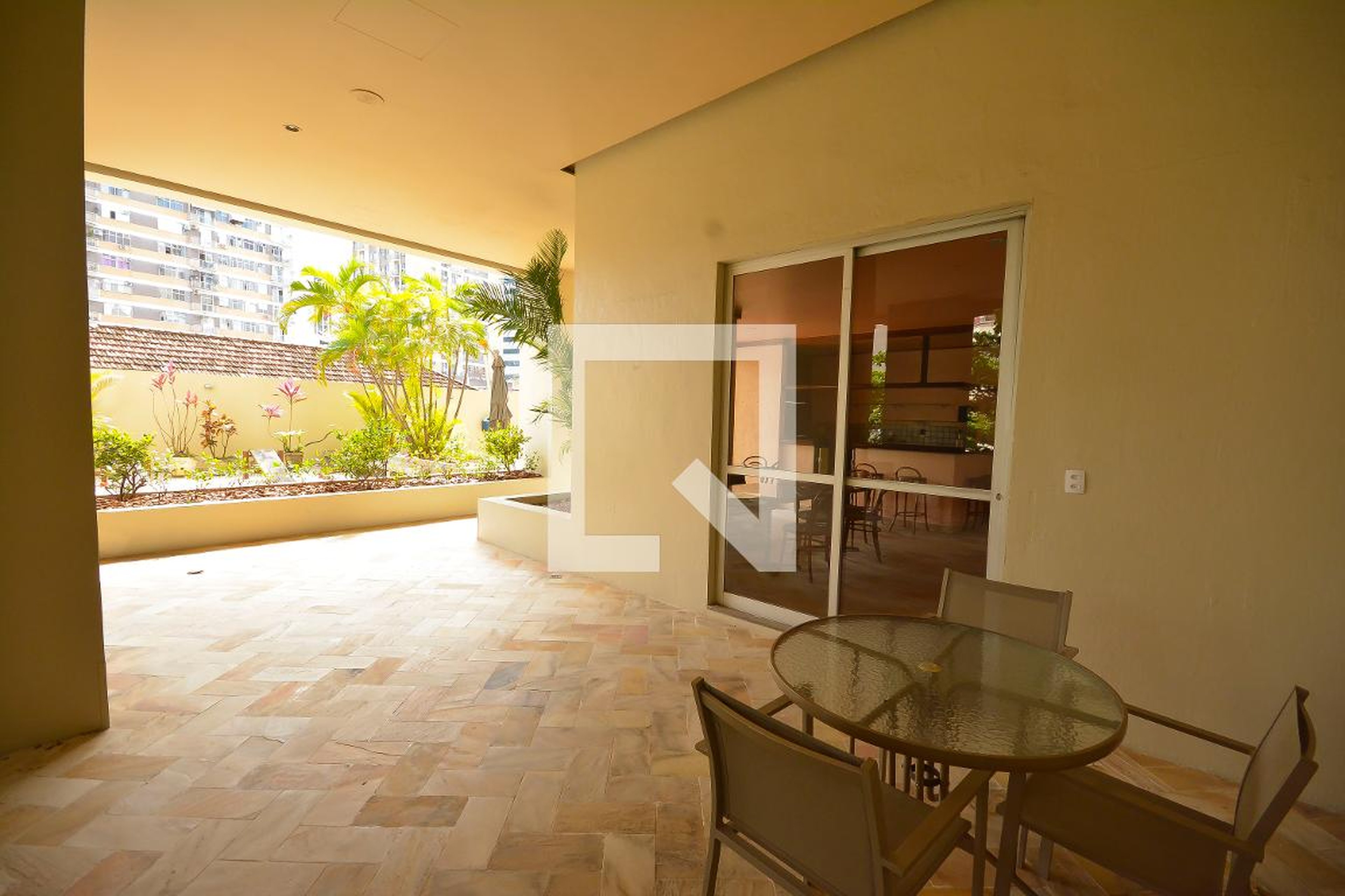 Area comum - Omni II