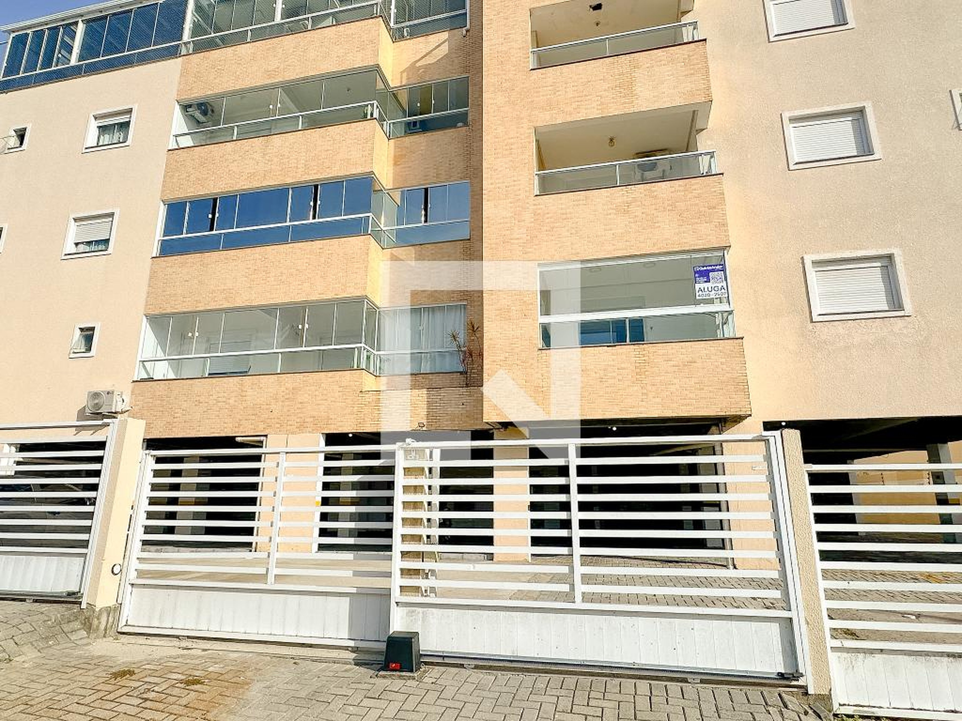 Fachada Residencial Paris