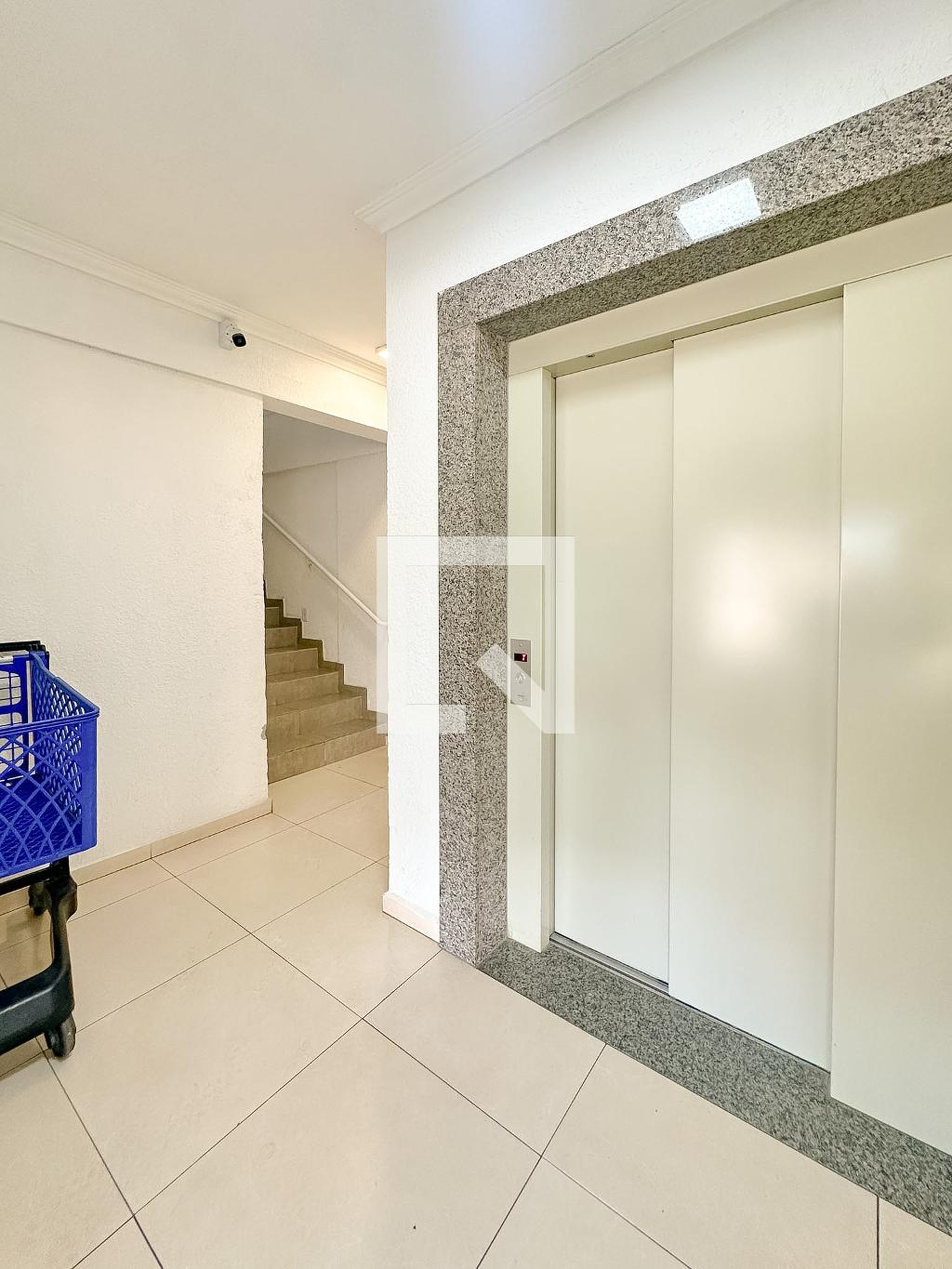 Elevador - Residencial Paris