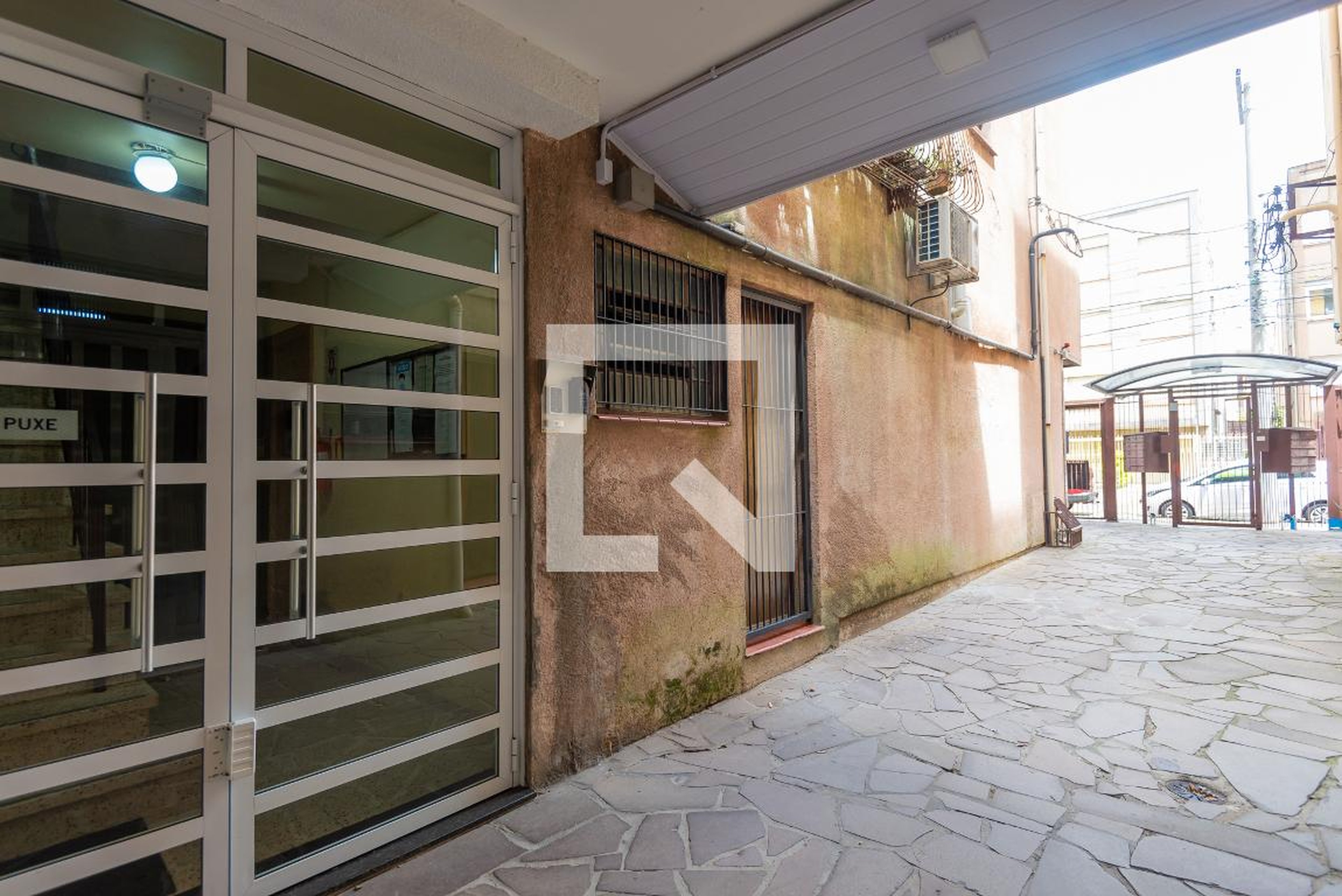 Entrada - Edifício Kátia