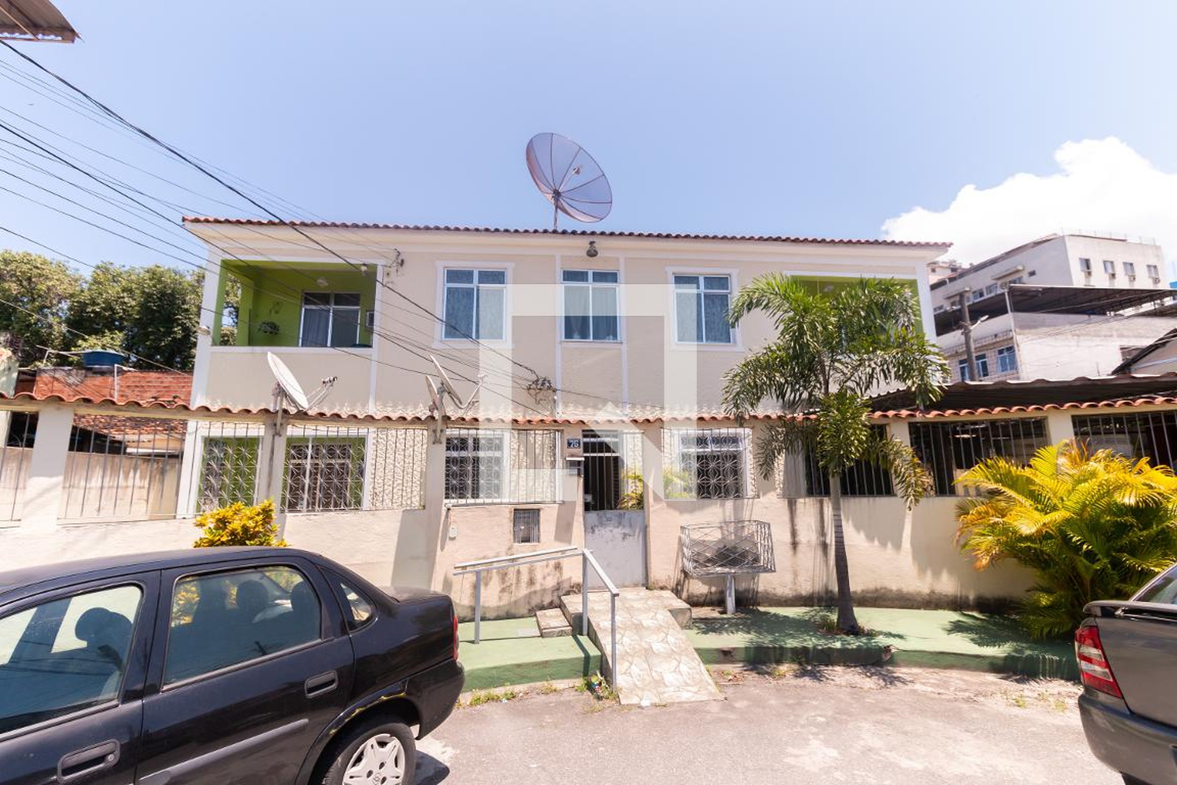 Fachada do Prédio Condomínio em Rua Luís Bueno, 75