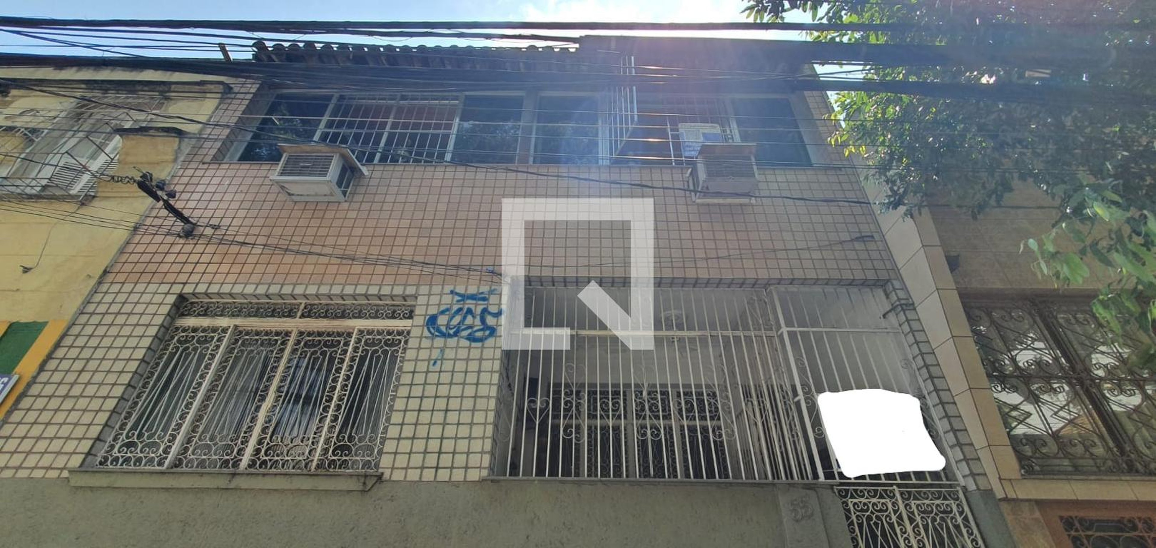 Fachada Condomínio em Rua Duque de Caxias, 55