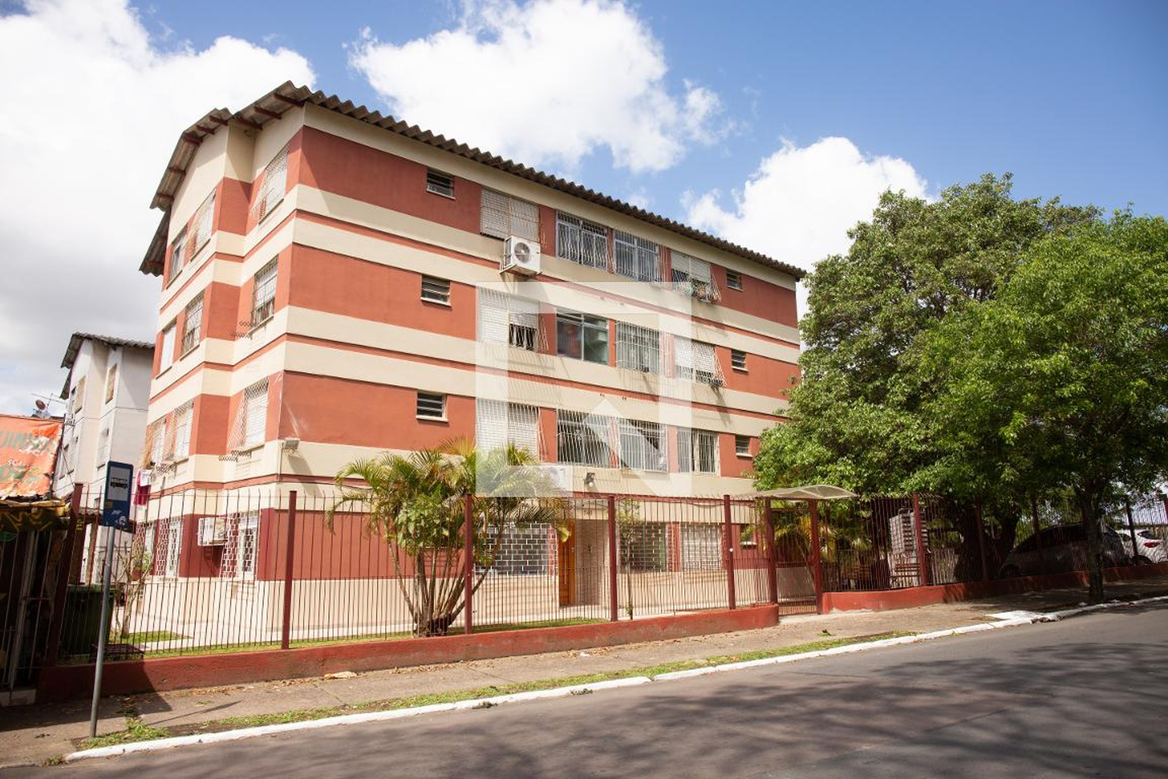 Fachada do Prédio Condomínio Consominio Carlos Esteves