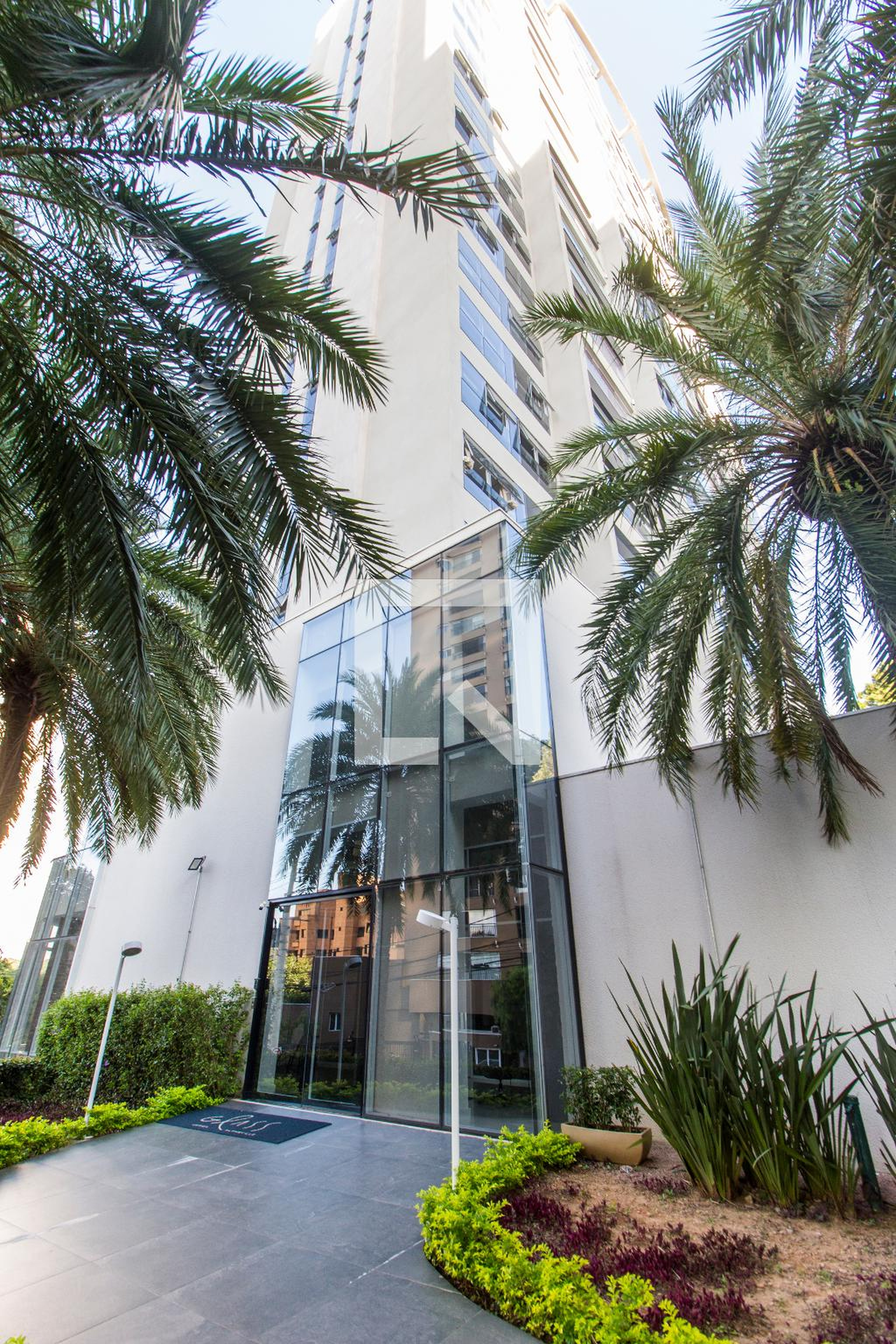 Hall - Glass Alphaville