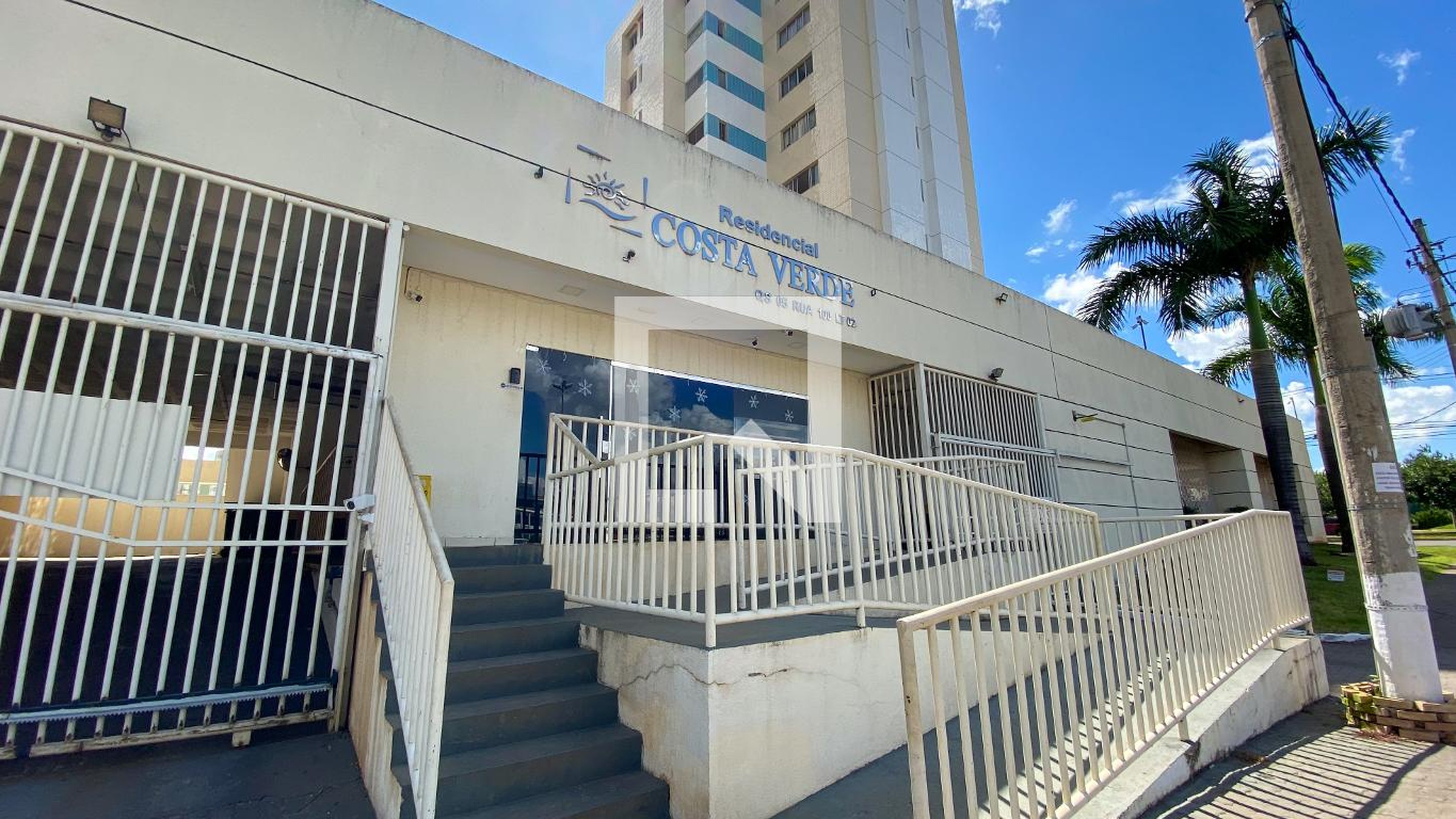 Fachada Condomínio em Qs 5, 100