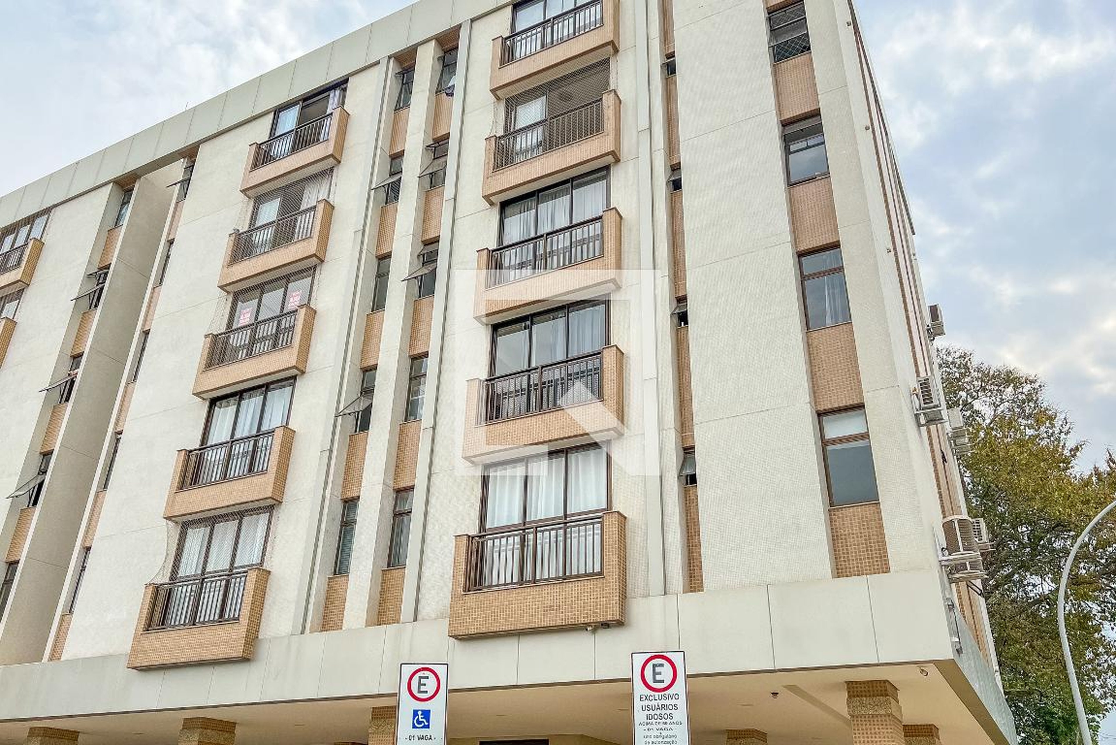 Fachada do Prédio Condomínio em SHCGN 707 Bloco I, 1