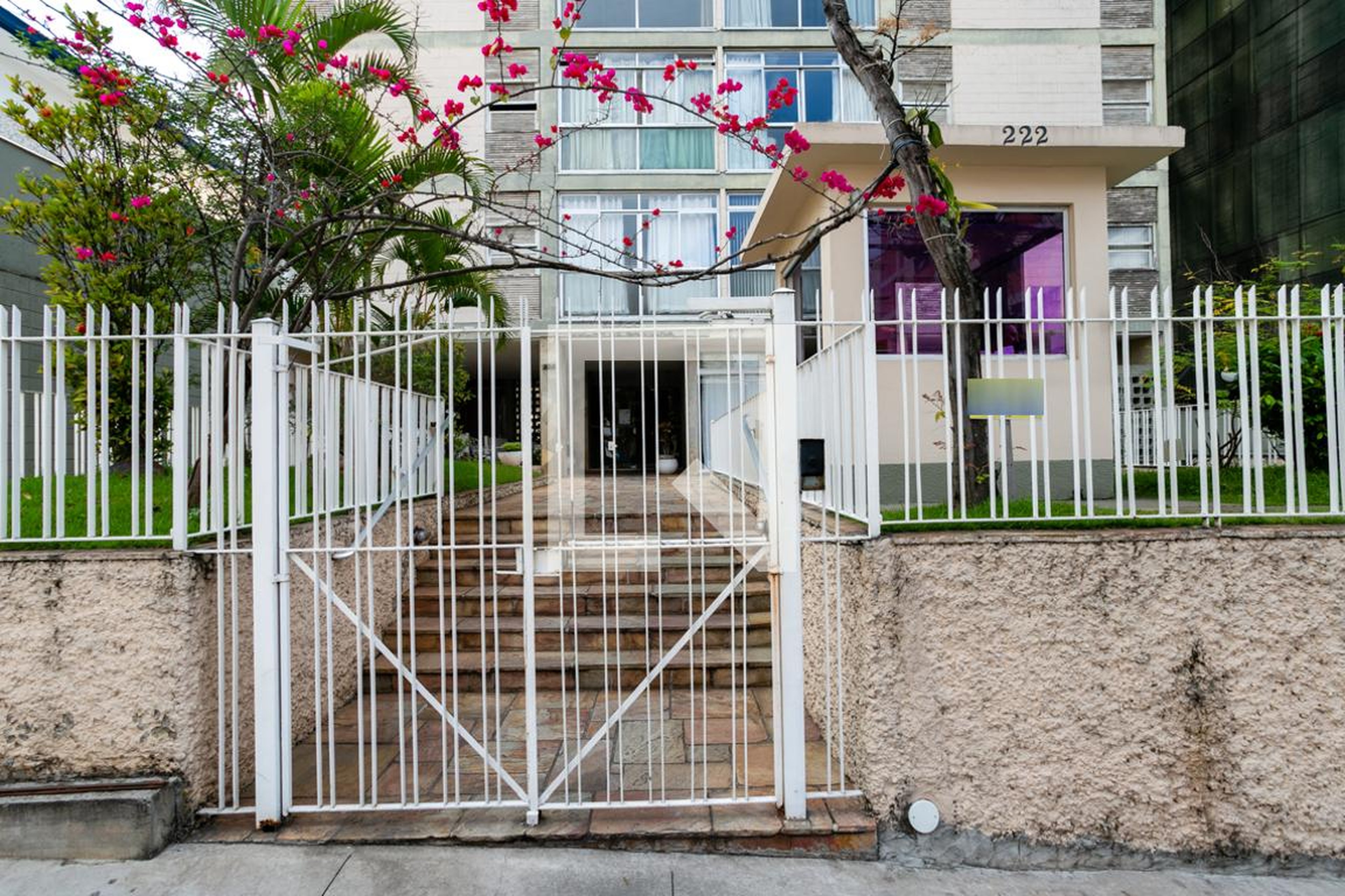 Fachada do condomínio Condomínio Solar Santana