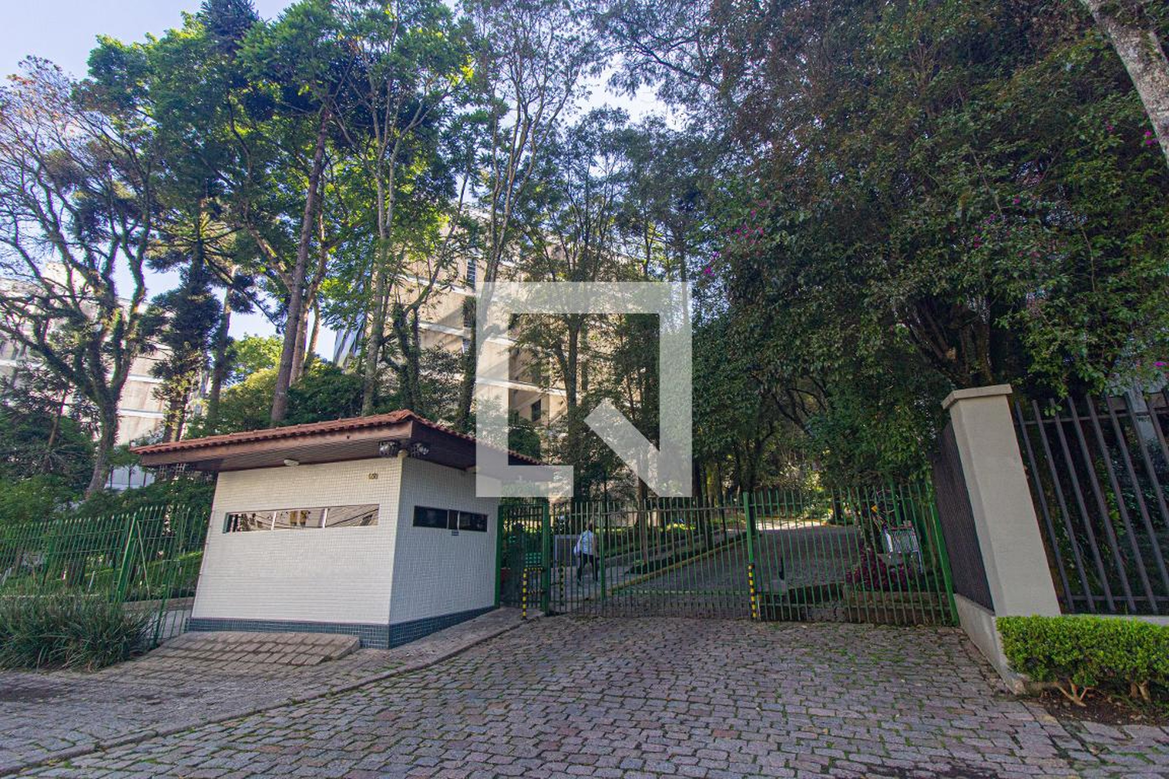 Fachada Condomínio Parque Residencial Pinheiros