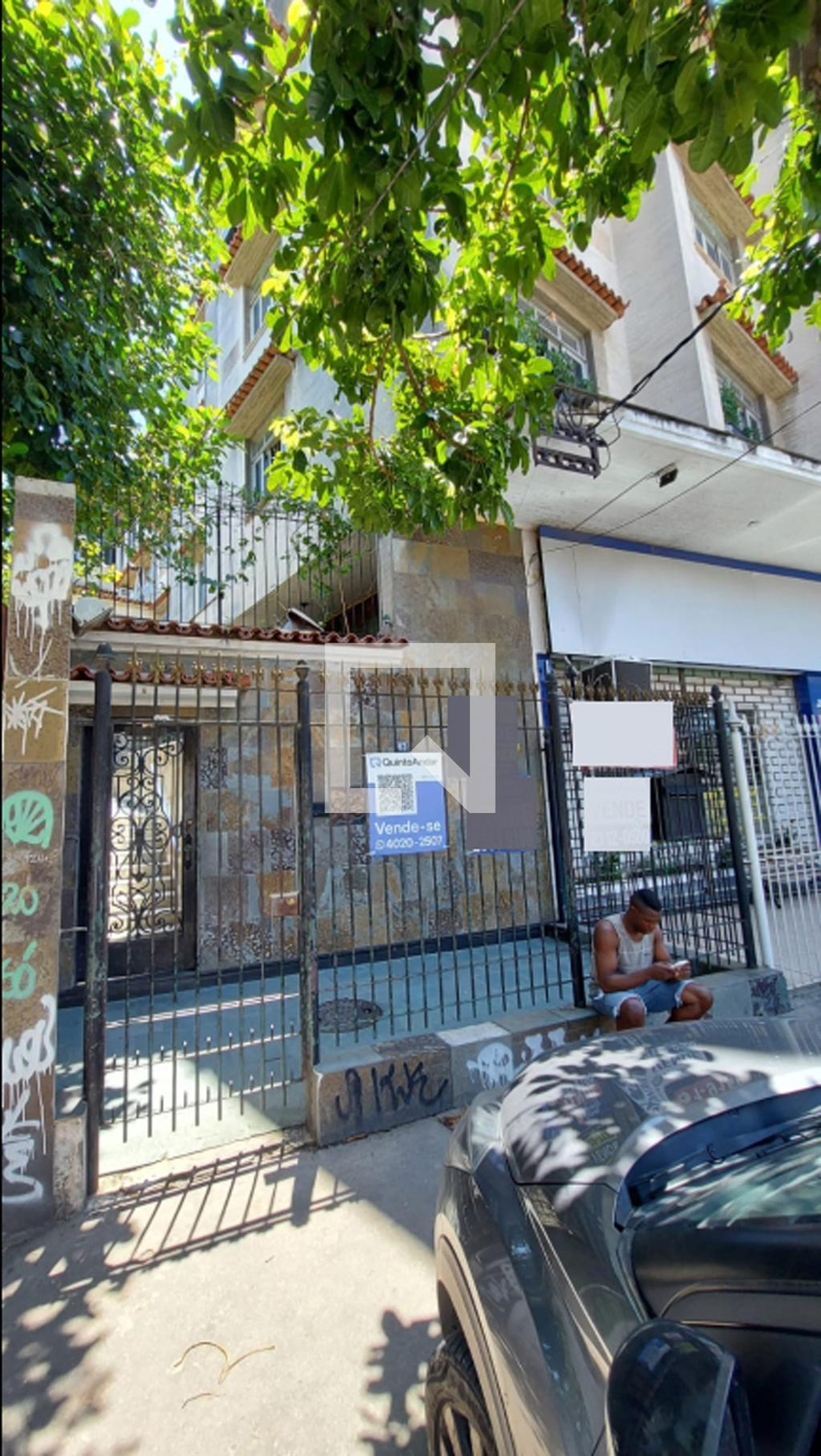 Fachada do Prédio Condomínio em Rua Tôrres Sobrinho, 63