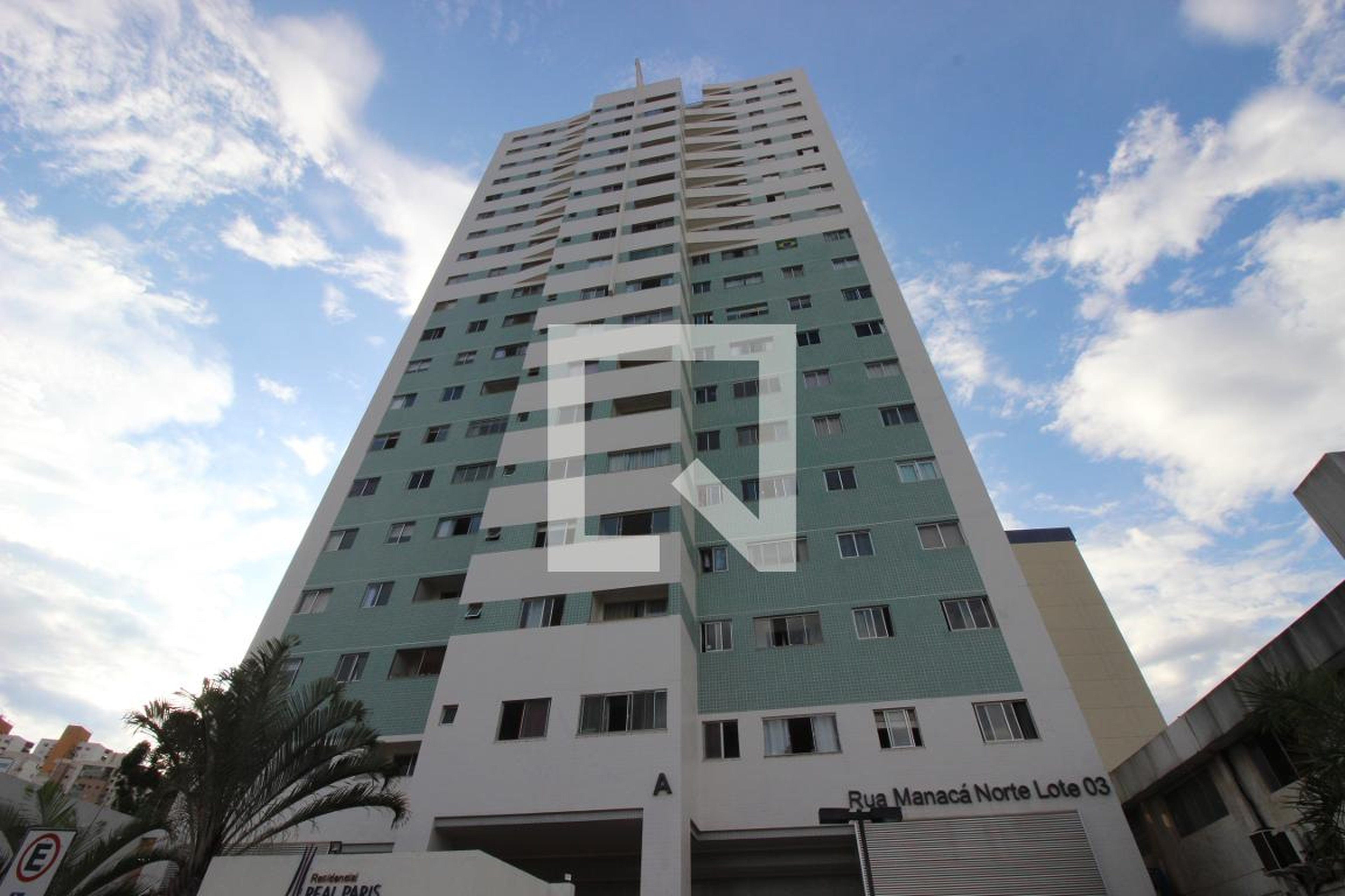 Fachada Residencial Real Paris