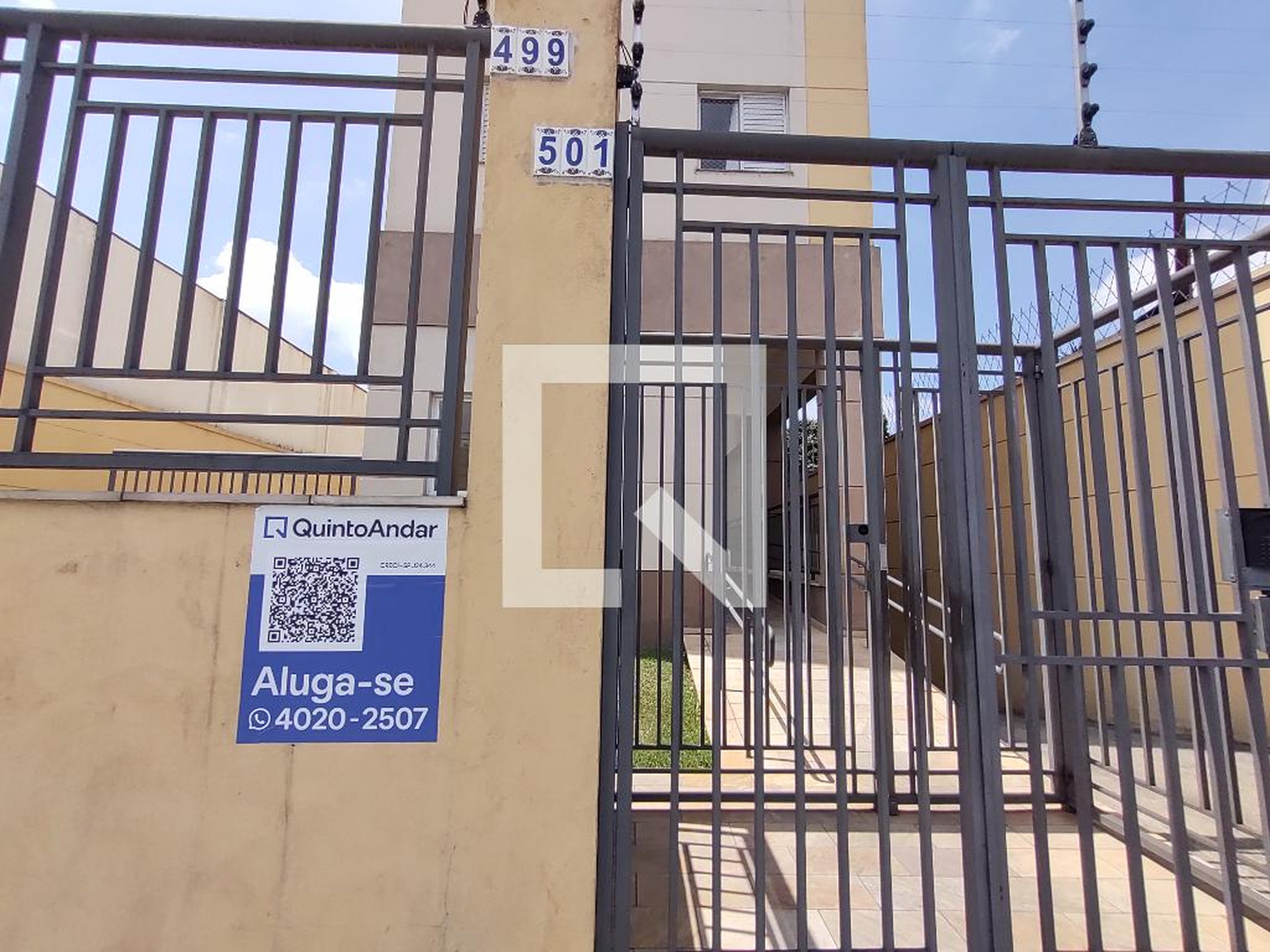 Fachada Condomínio em Avenida do Rio Pequeno, 501