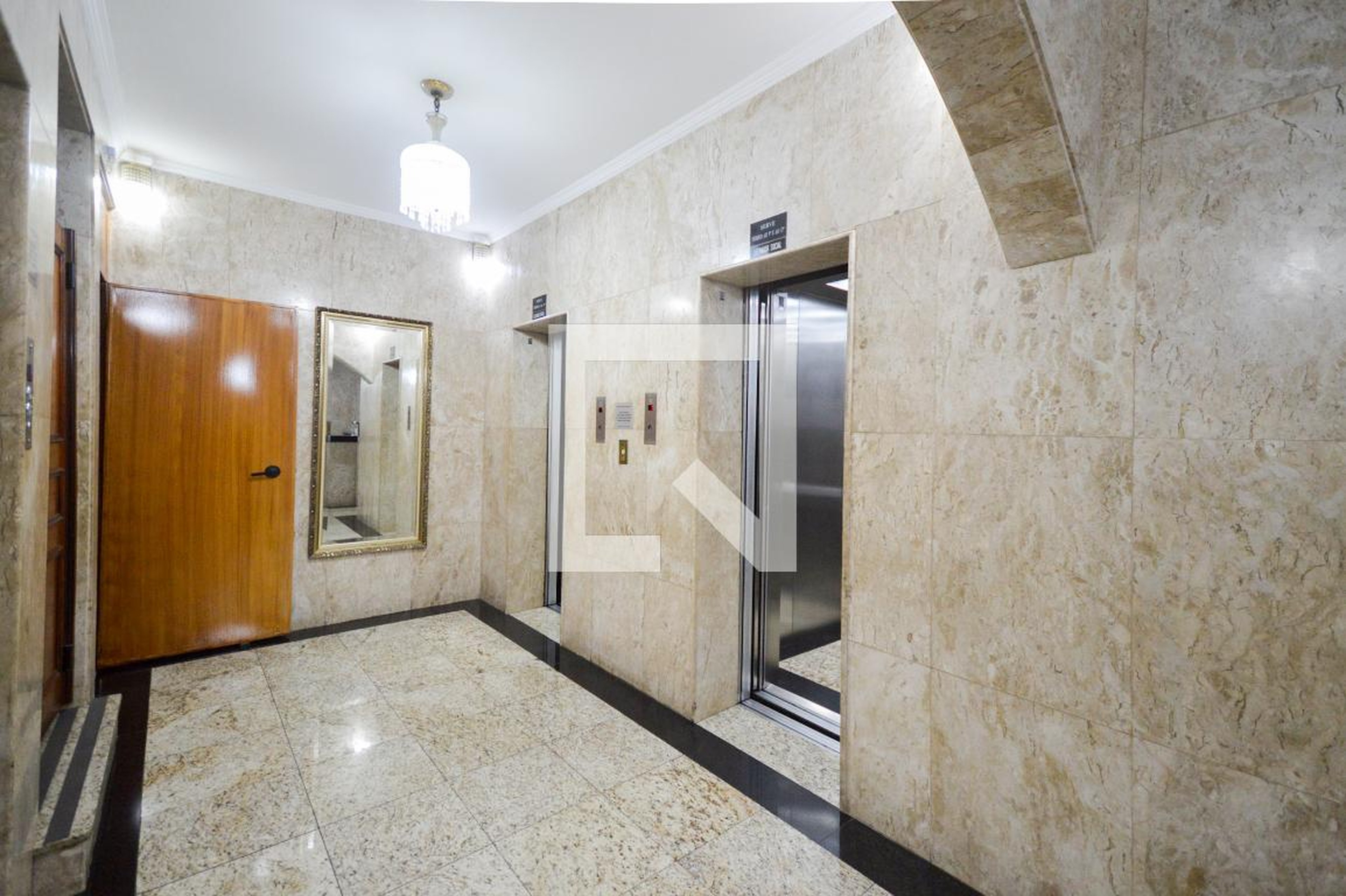 Hall social - Edifício Barão Japurá