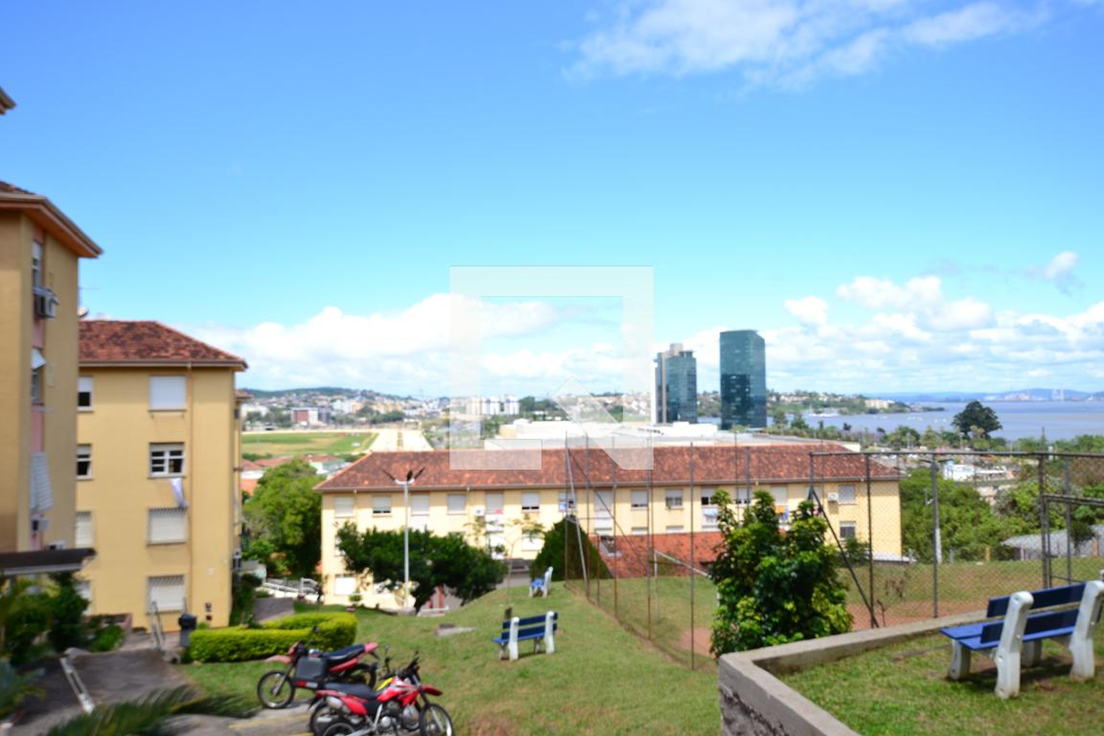 Condomínio - Residencial Cristal