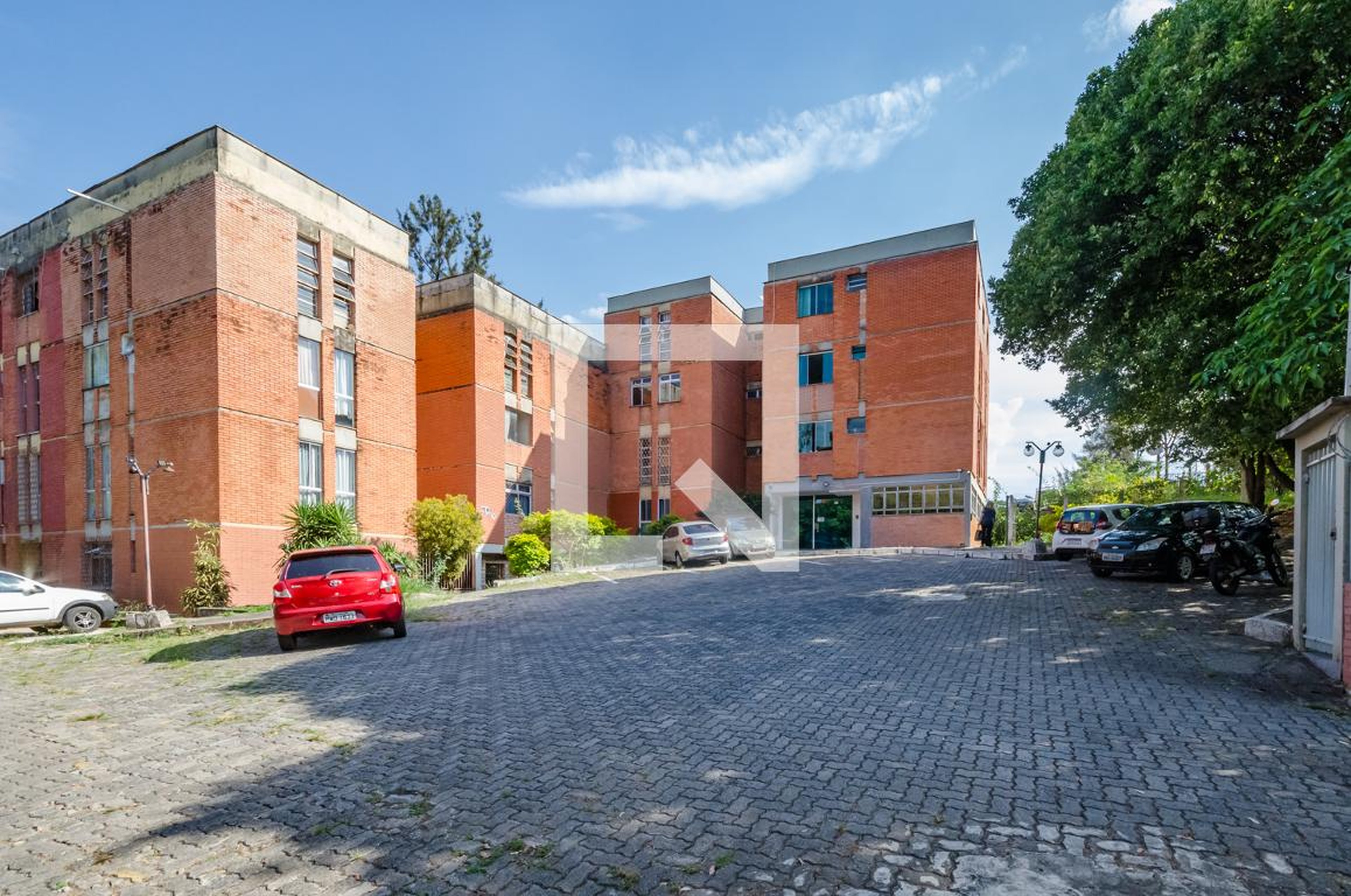 Fachada Condomínio em Rua Deputado Sebastião Nascimento, 271