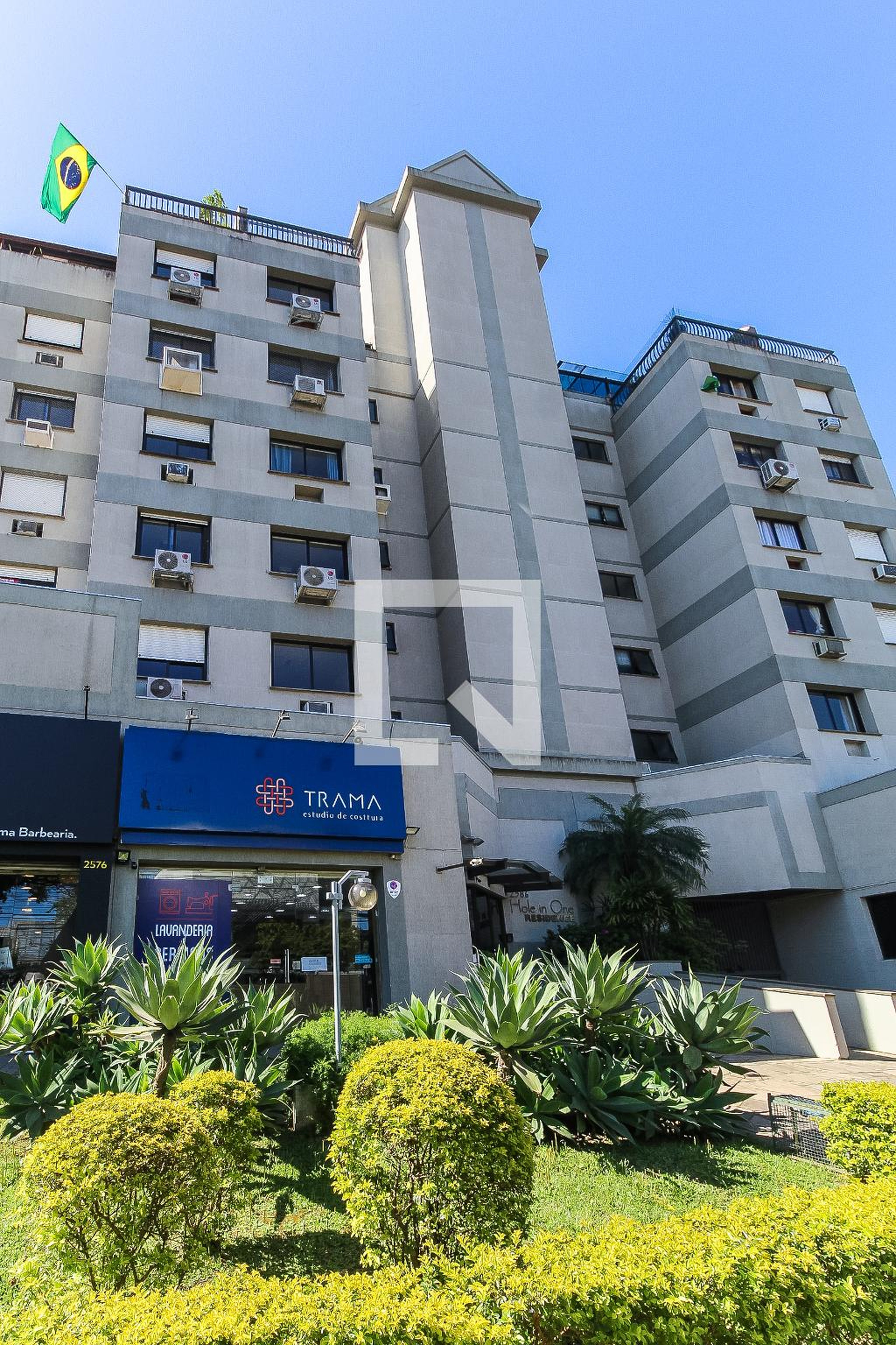 Fachada Condomínio Hole In One