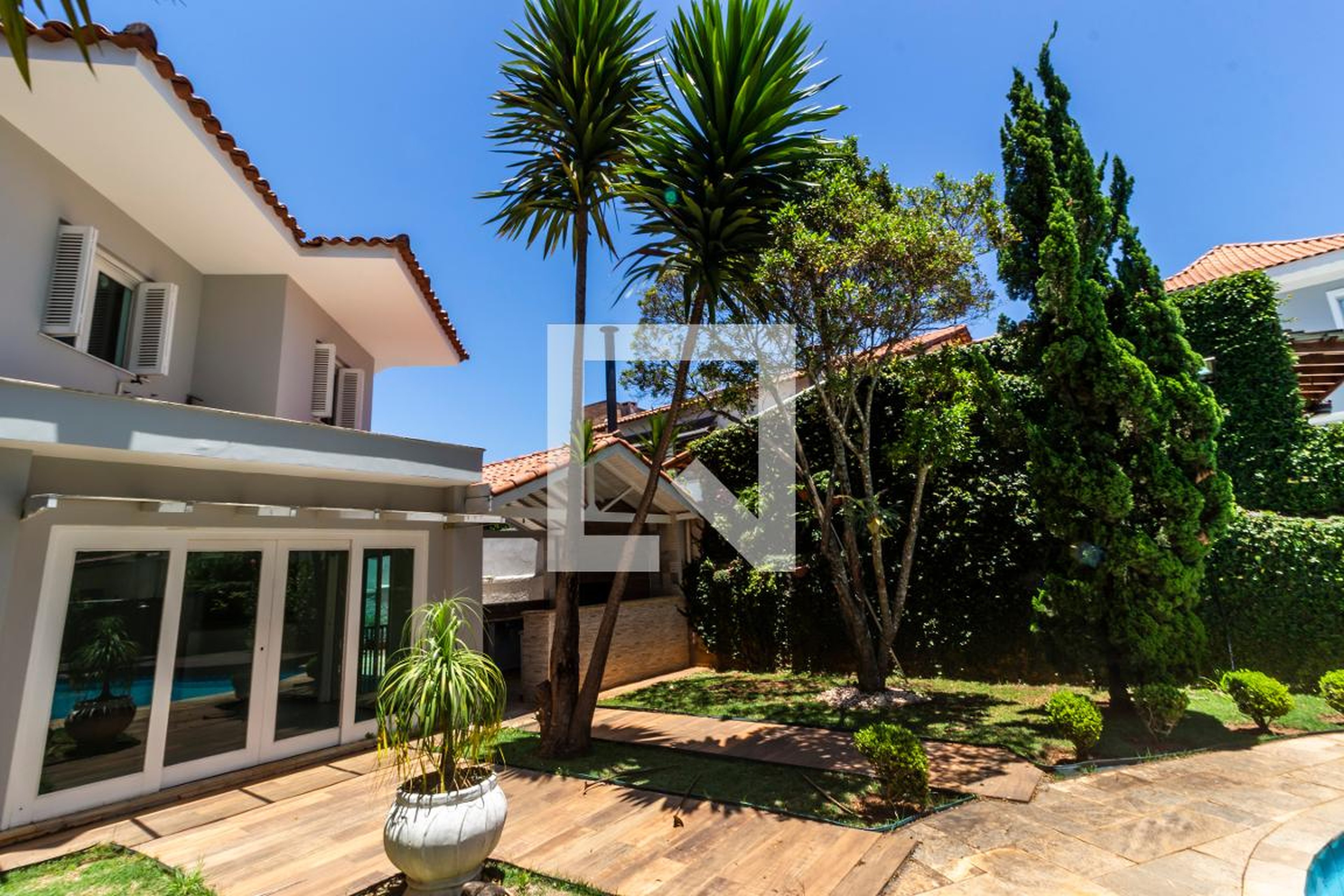 Fachada Condomínio em Alameda das Salvias, 236