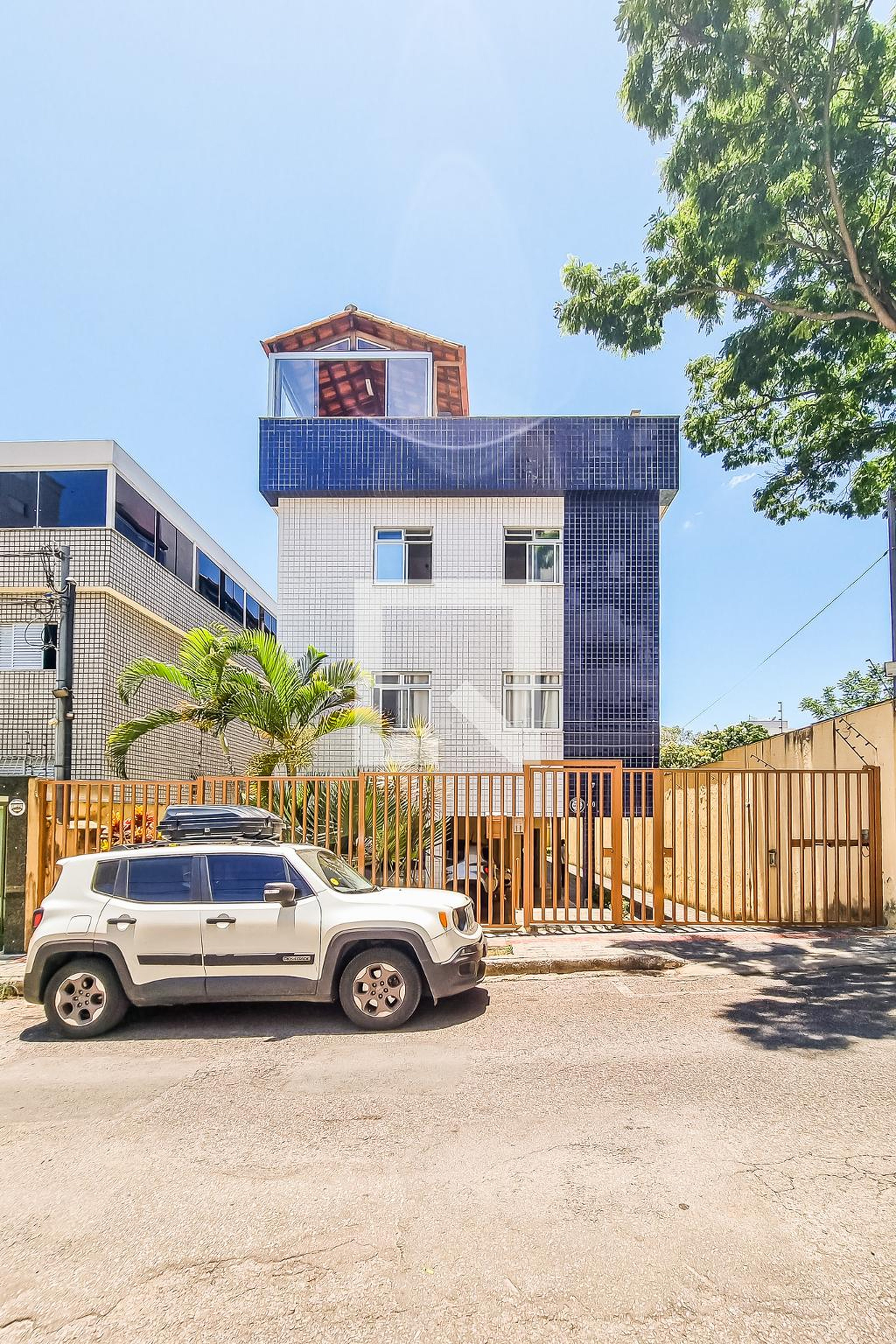 Fachada Edifício Cláudio Campos