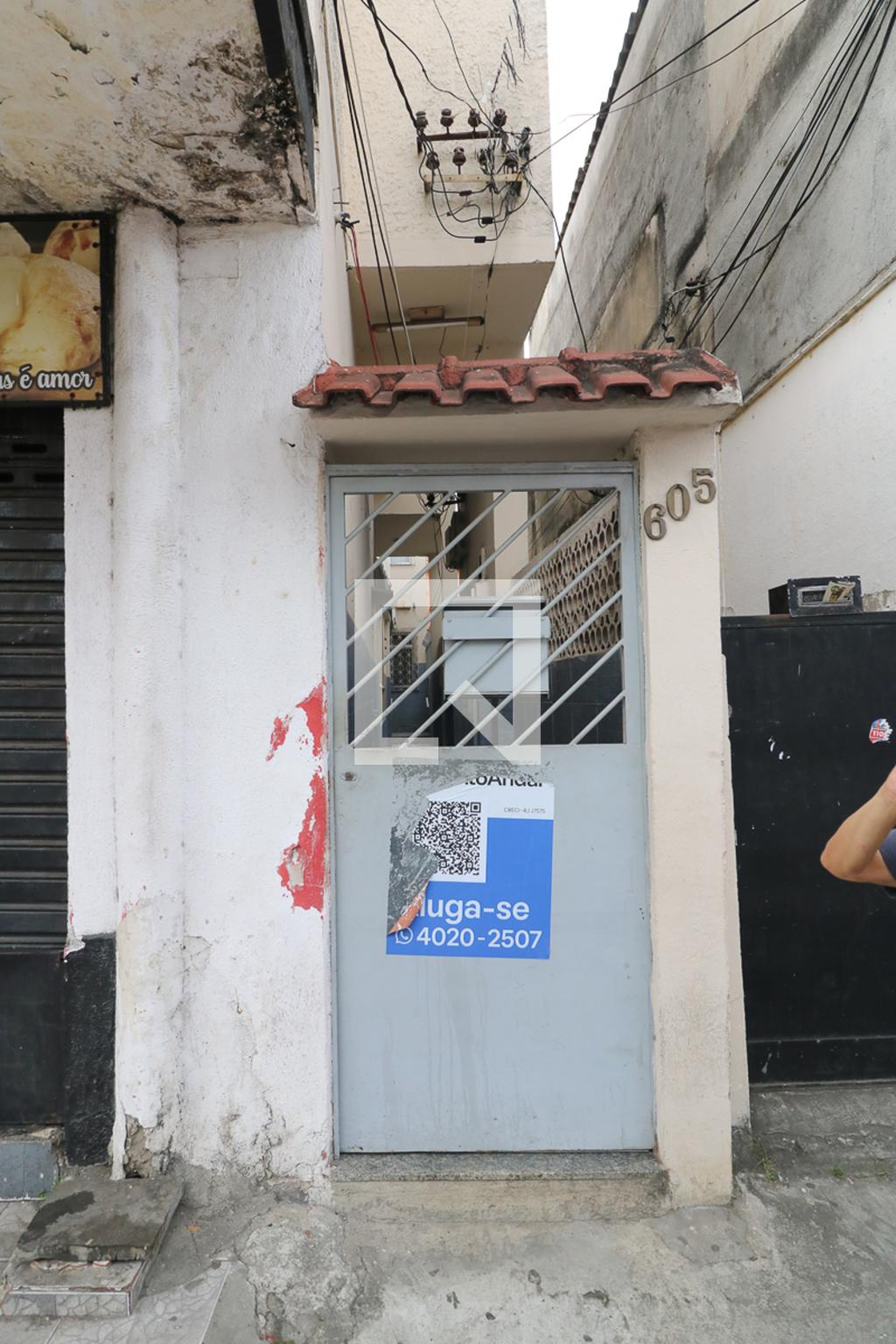 Fachada Condomínio em Rua João Pinheiro, 605