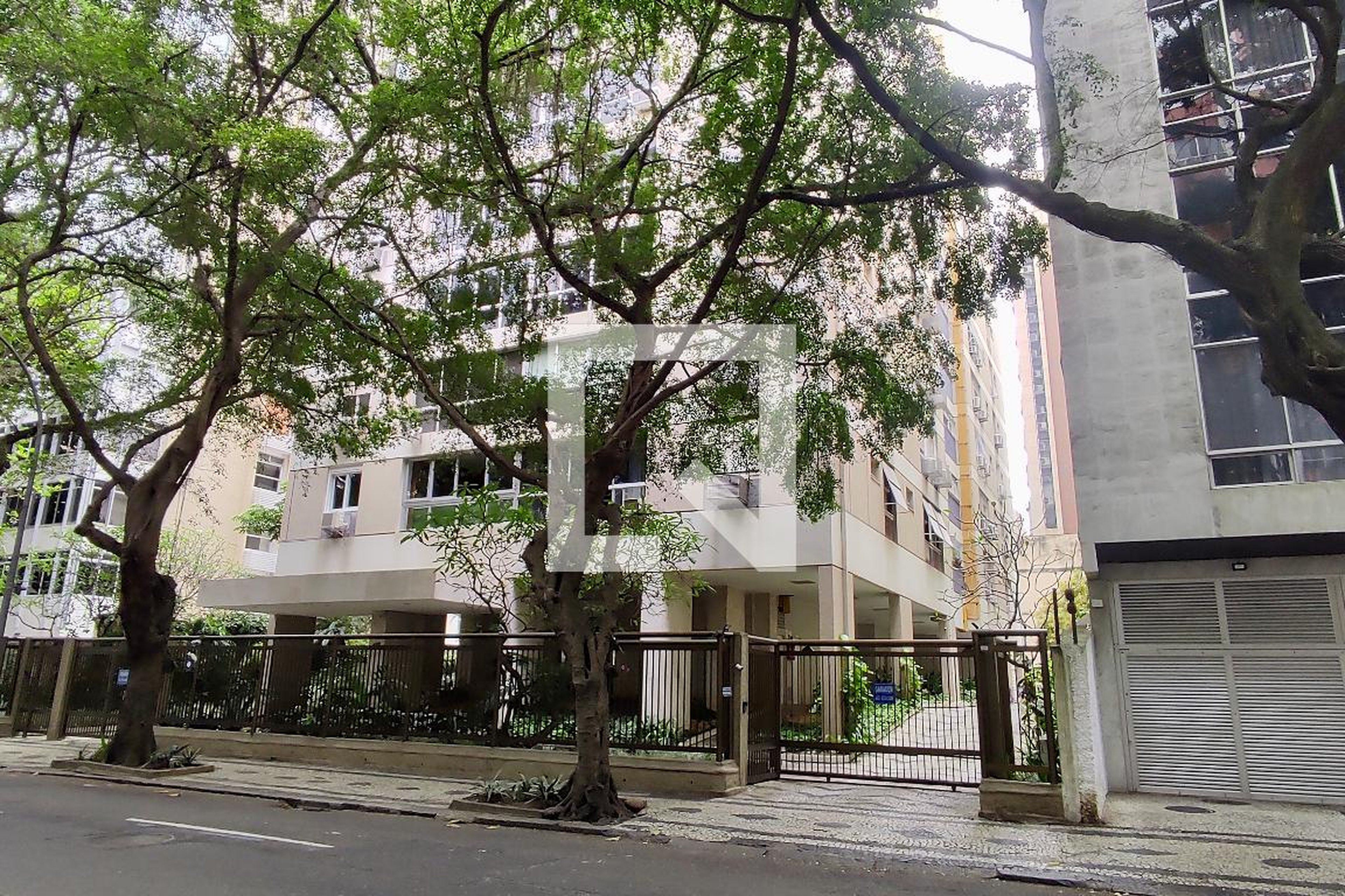 Fachada Edifício Antonello da Messina