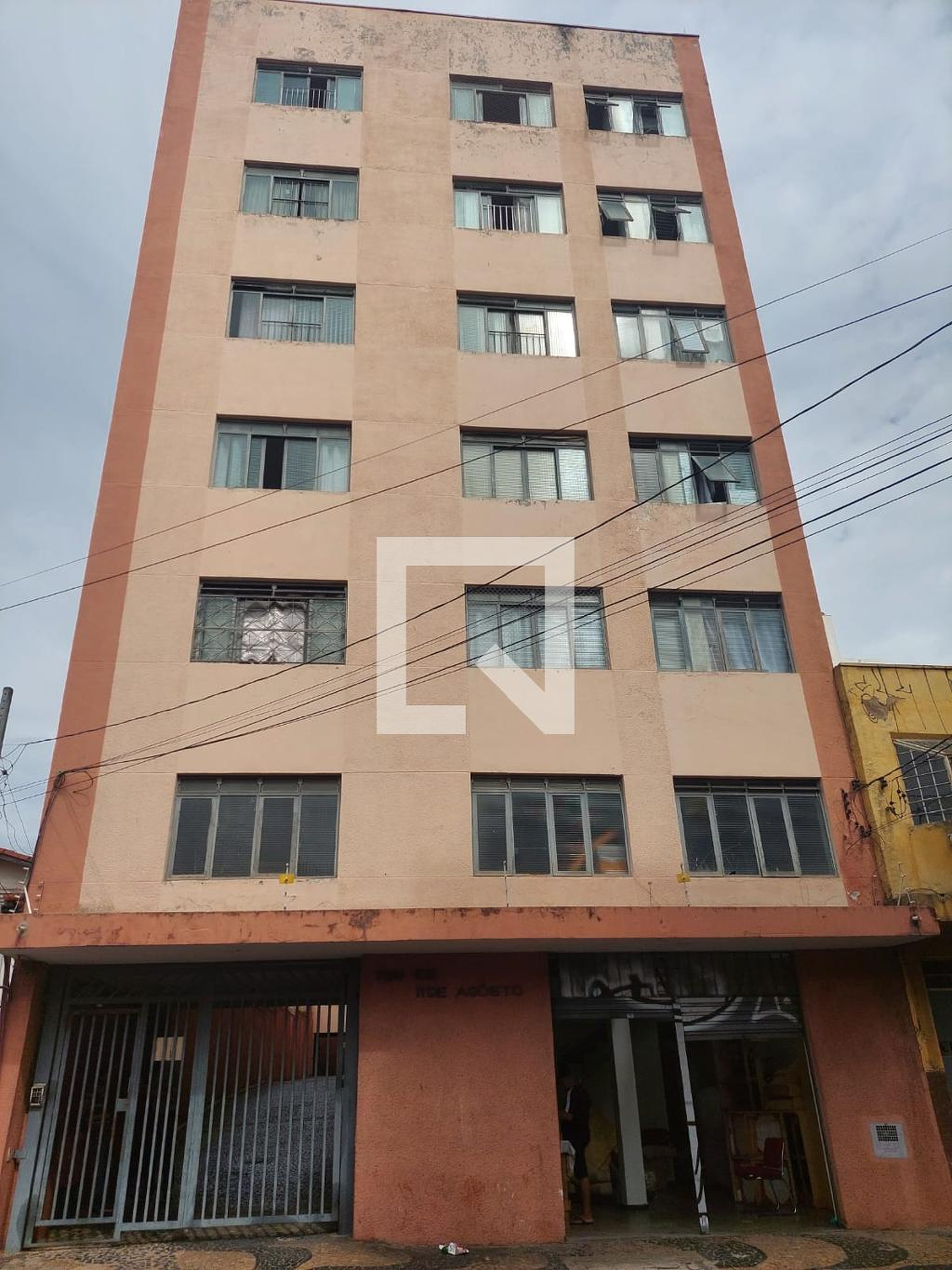 Fachada Condomínio em Rua Onze de Agosto, 739