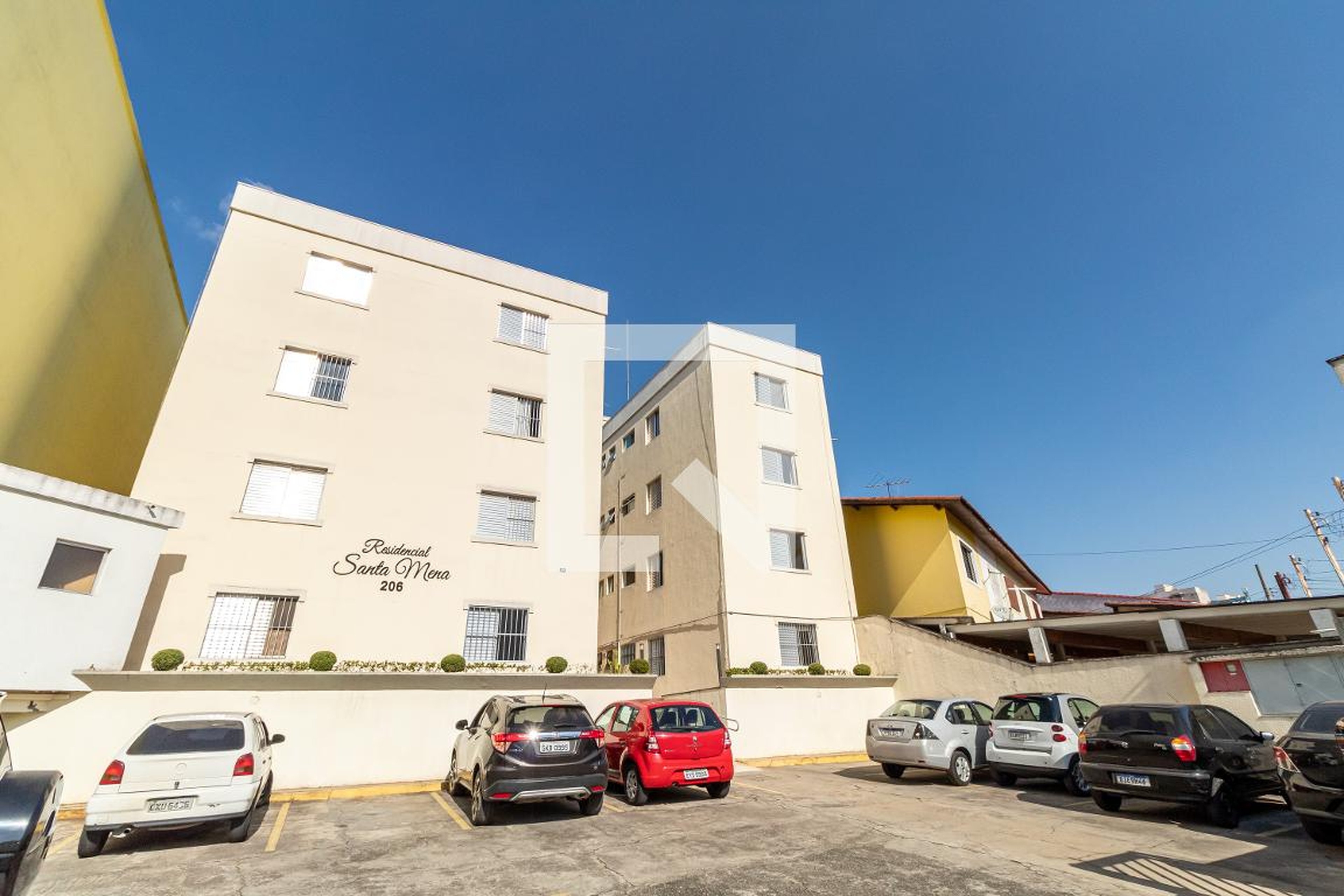 Fachada Residencial Santa Mena