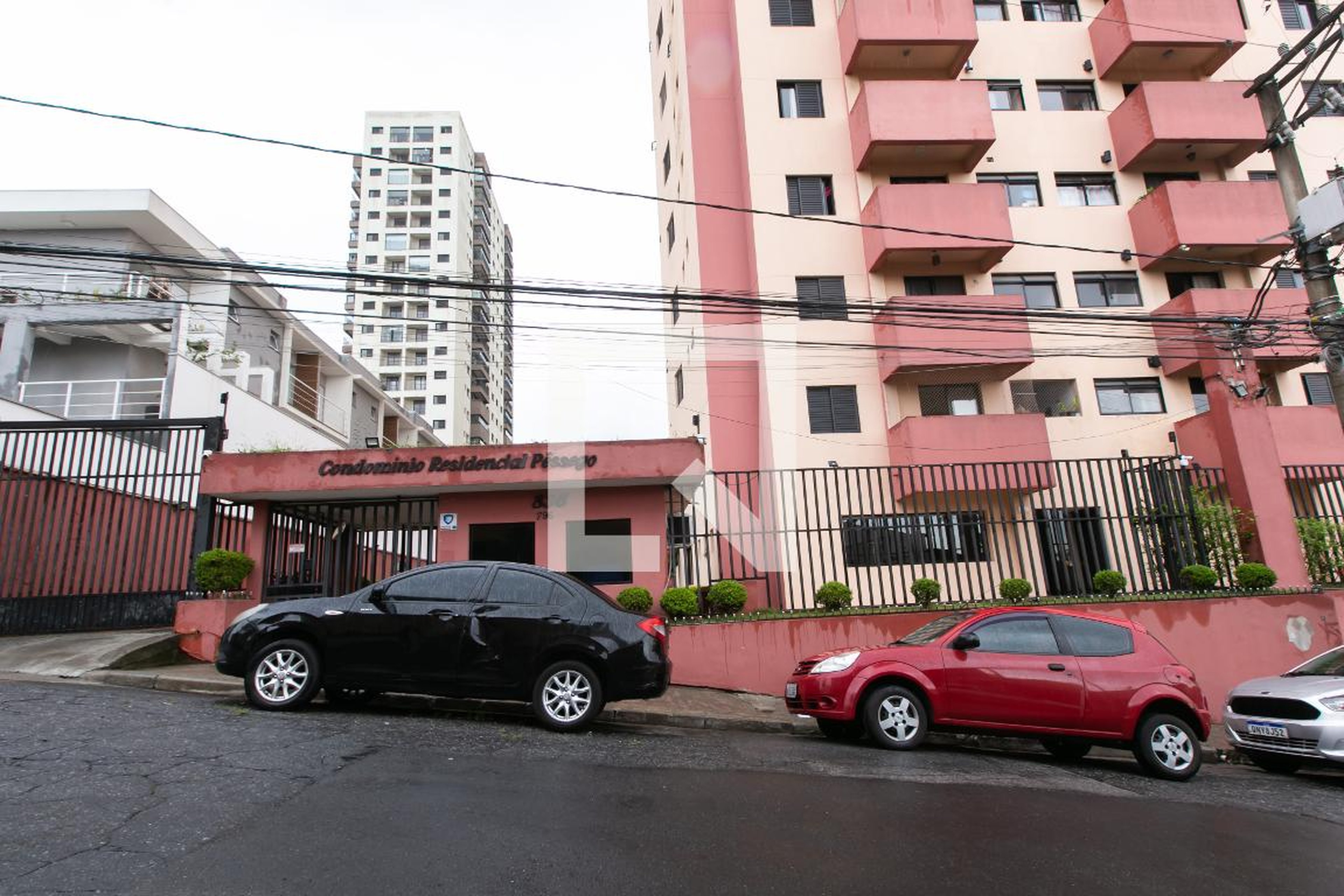 Fachada do Condomínio Condomínio pessego