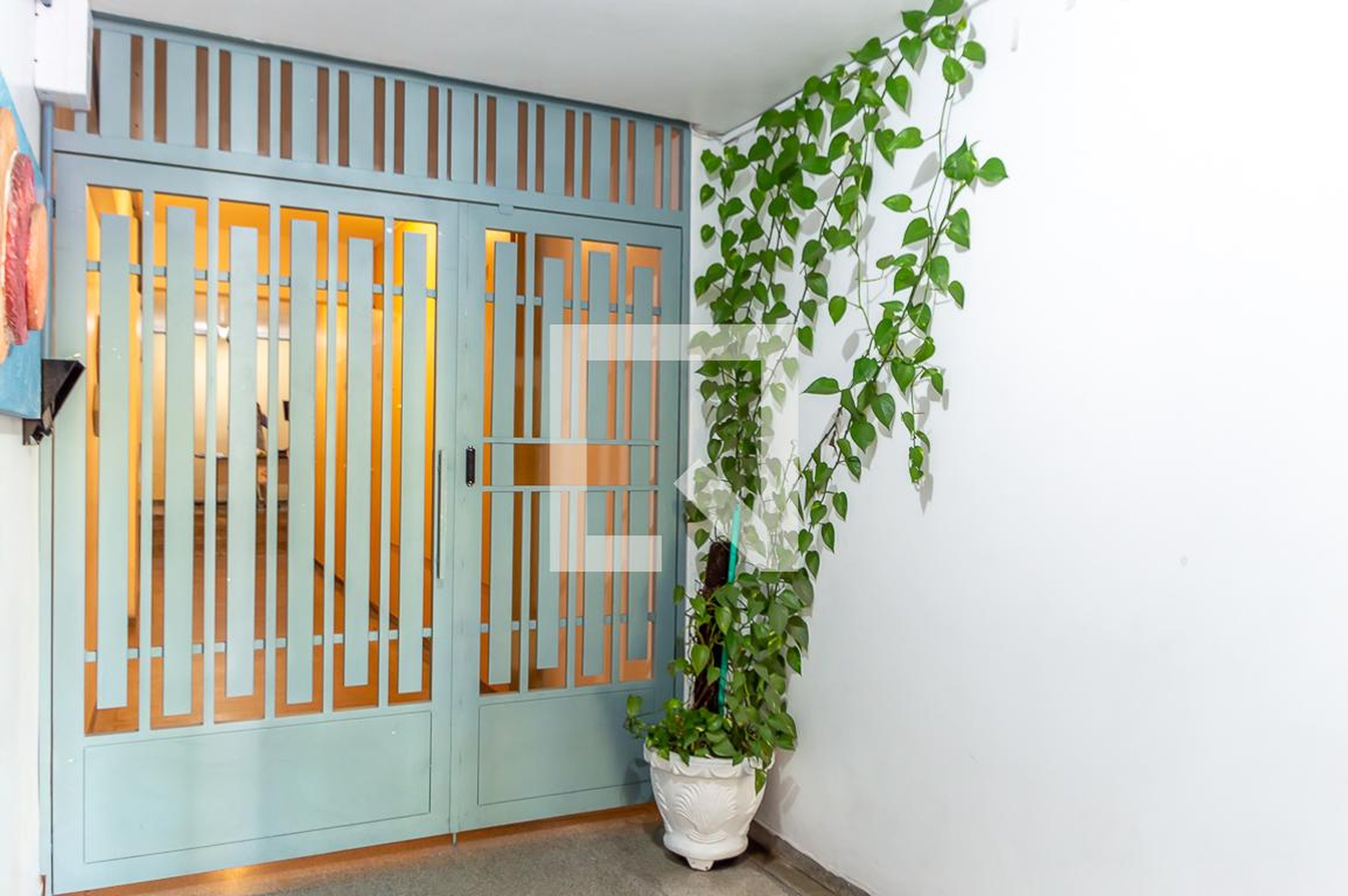 Hall de Entrada Condomínio em Rua Jurubatuba, 1068