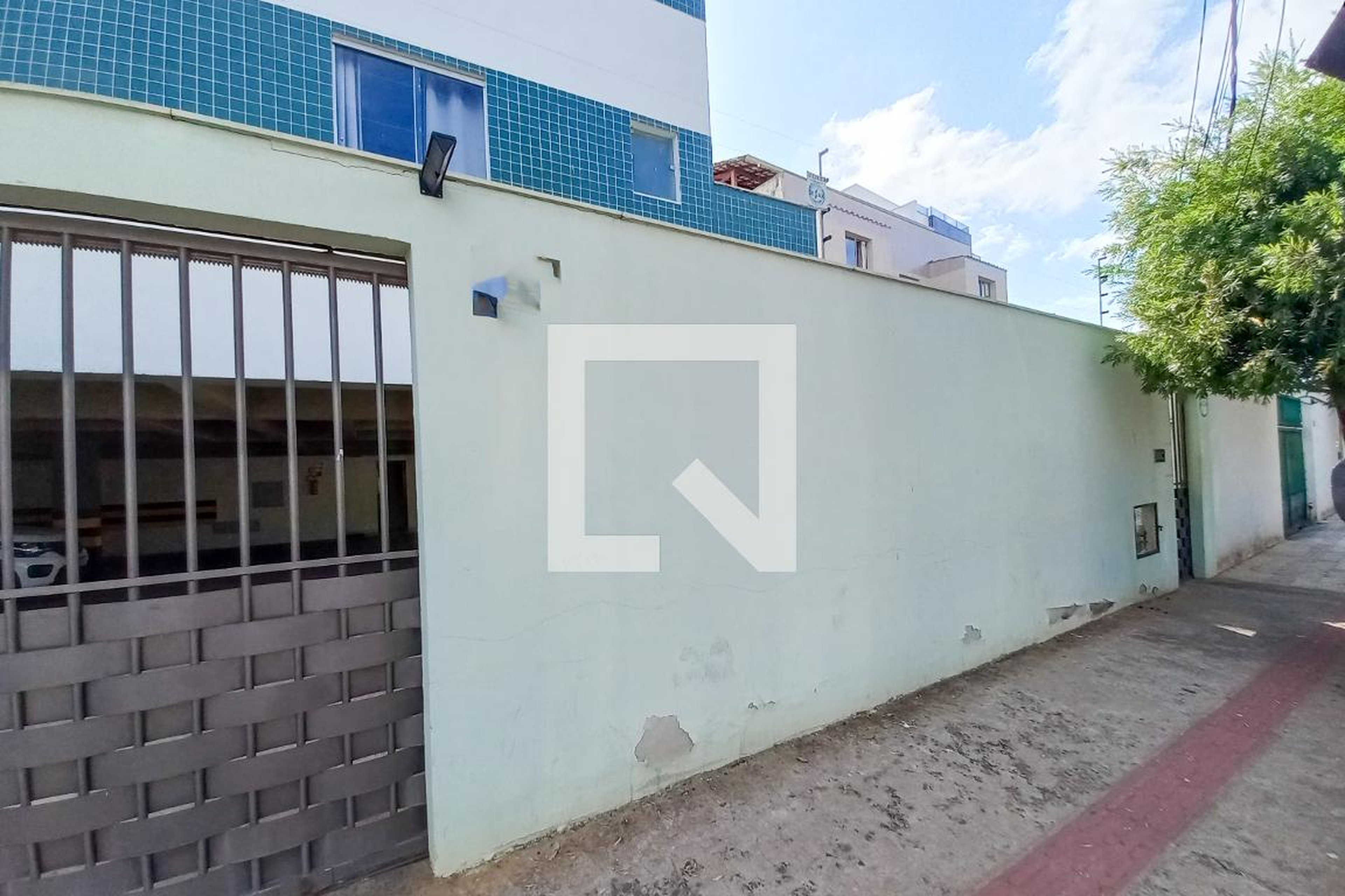 Fachada Condomínio em Rua dos Comanches, 648