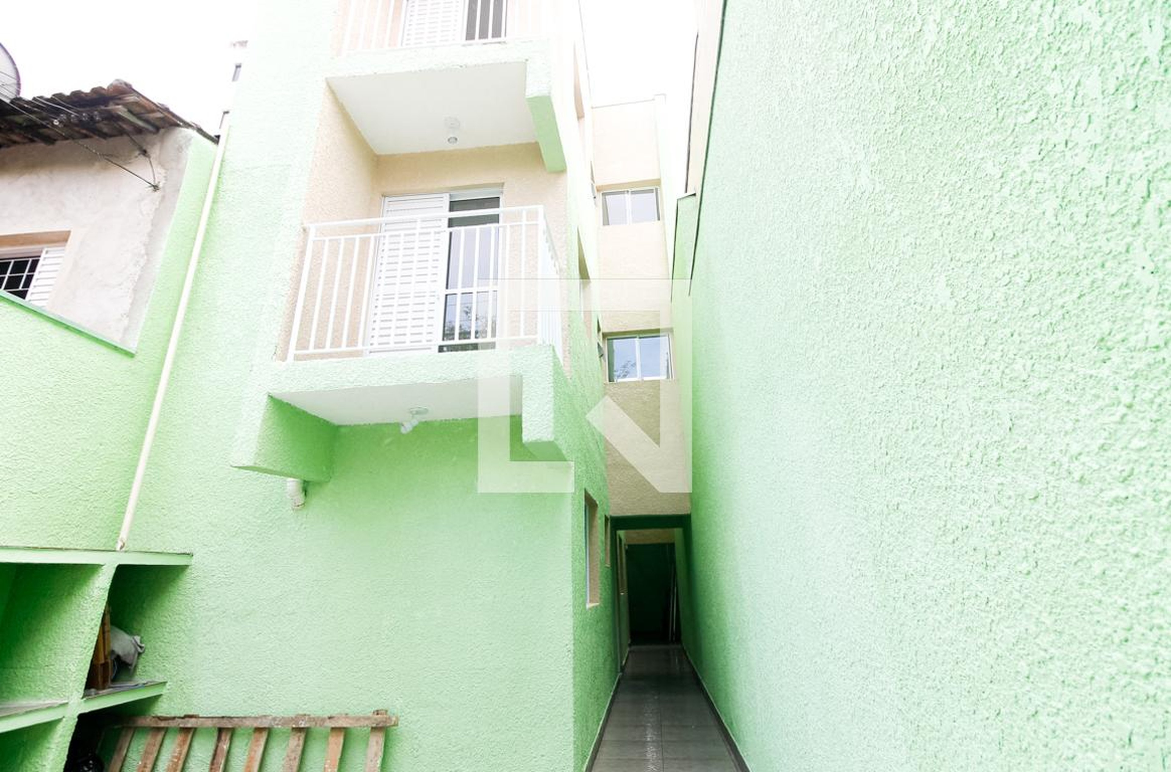 Fachada do Prédio Condomínio em Rua José Luna, 50