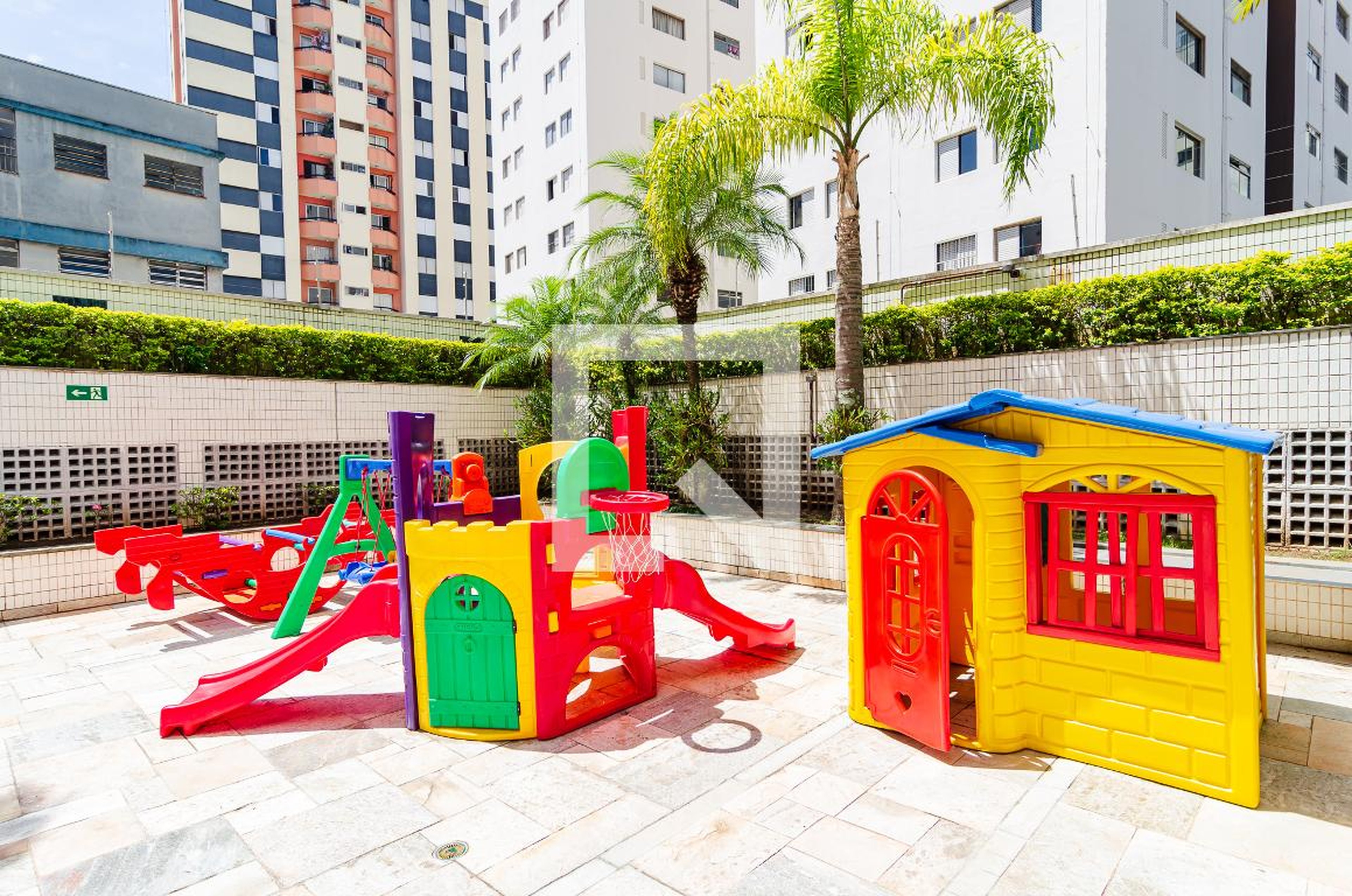 Playground - Edifício Van Gogh