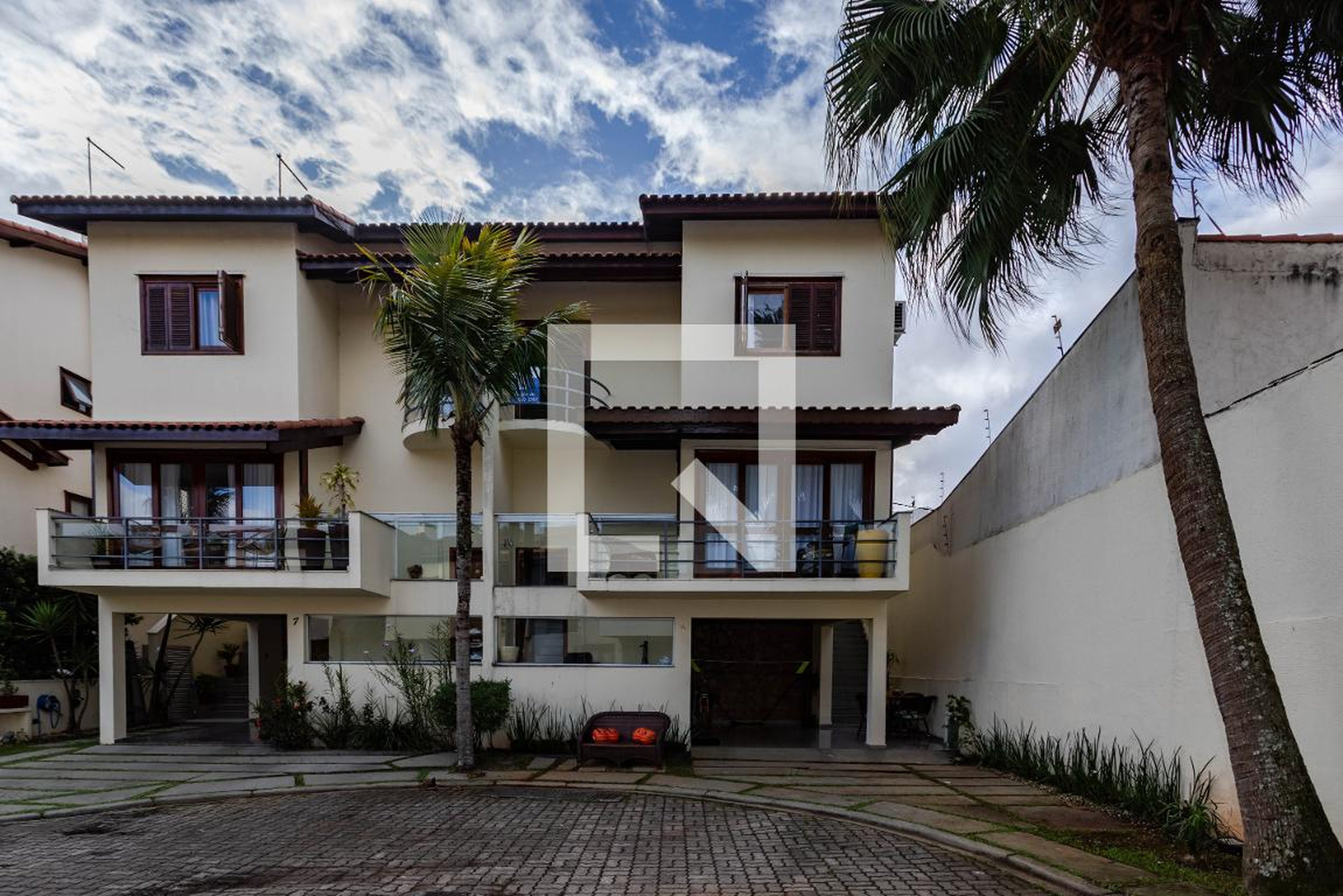 Fachada Condomínio em Avenida Salim Elias Bacach, 1081