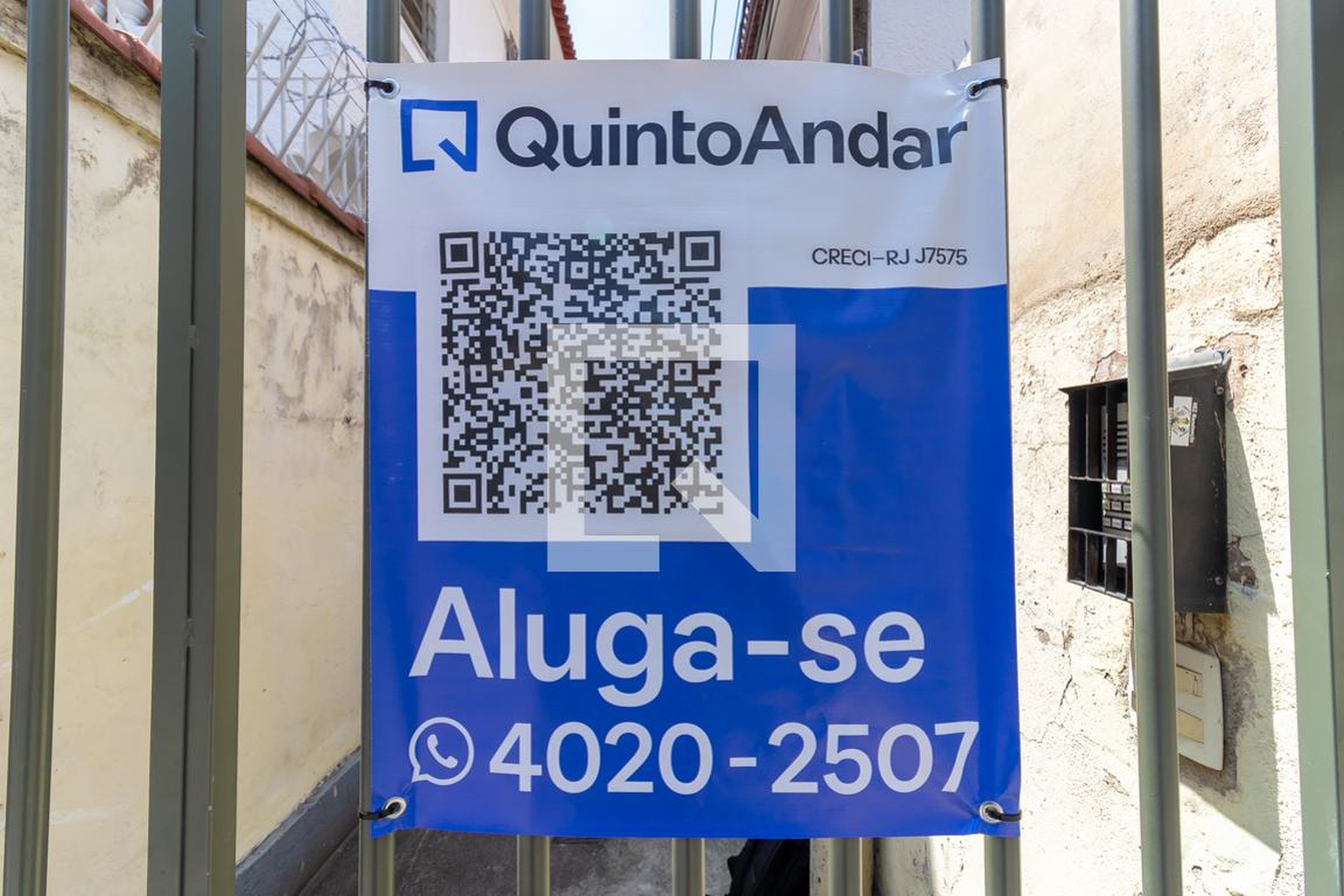 Fachada Condomínio em Rua Grão Pará, 126