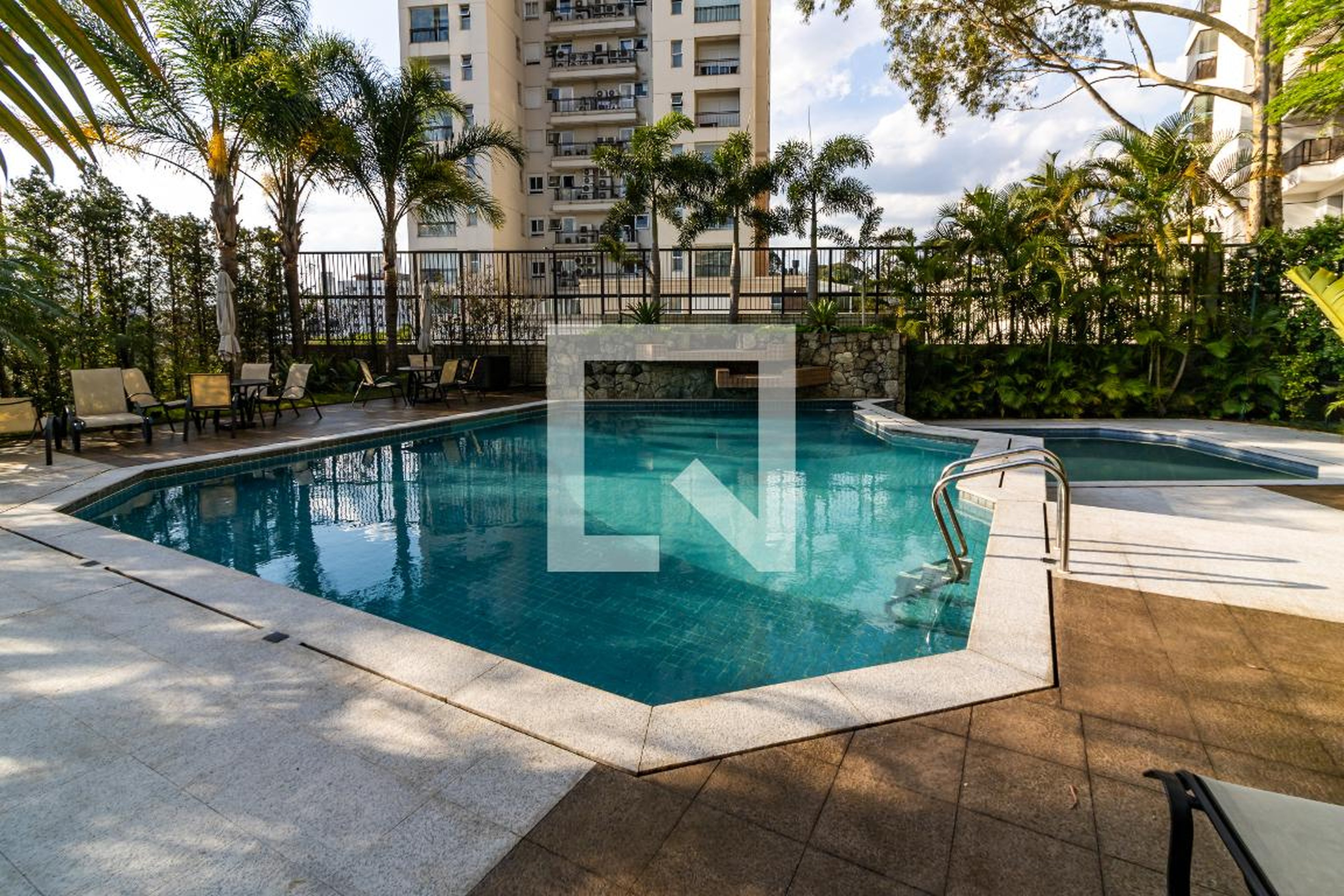 Piscina - Helio Franco Chaves
