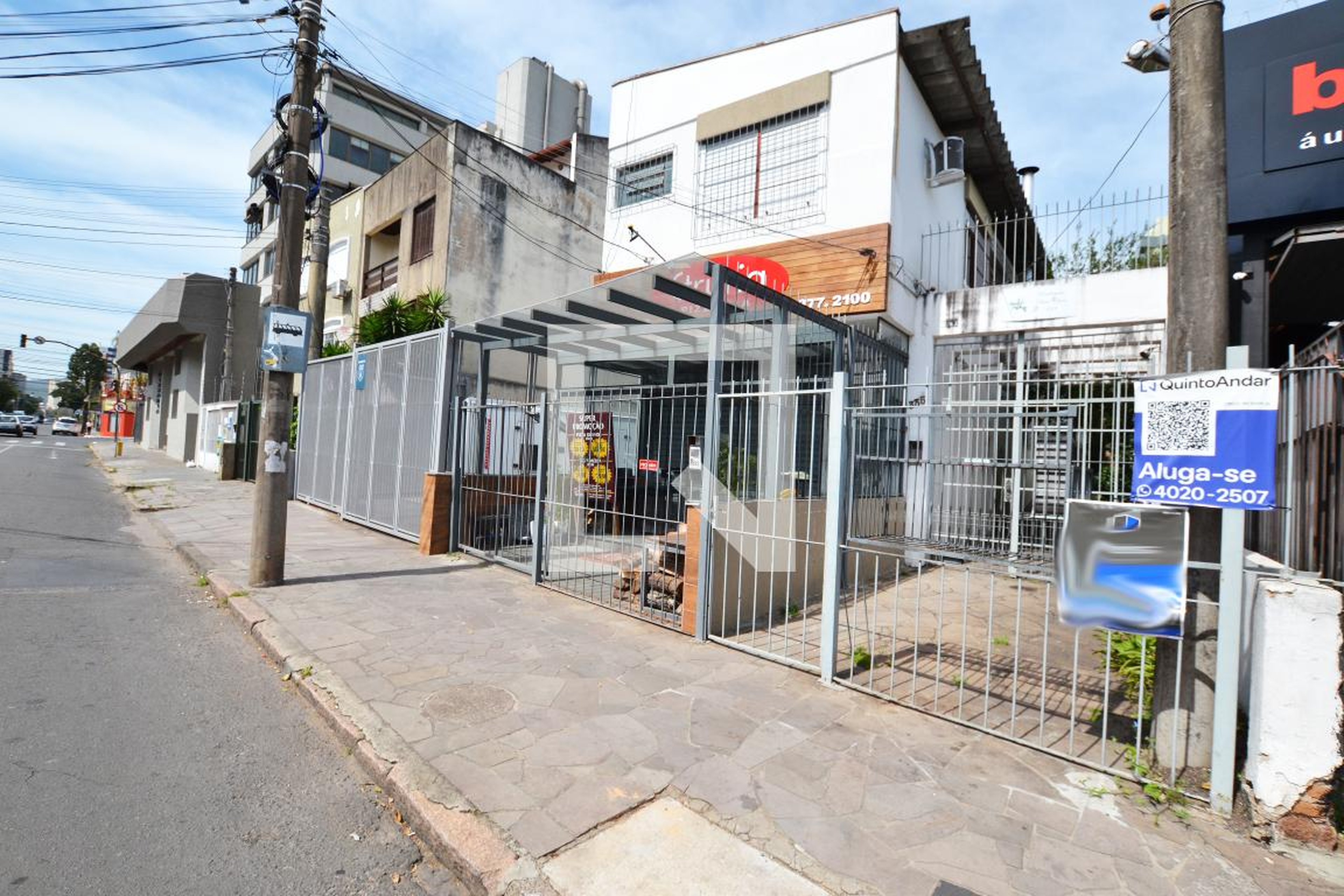 Fachada Condomínio em Rua São Luís, 333