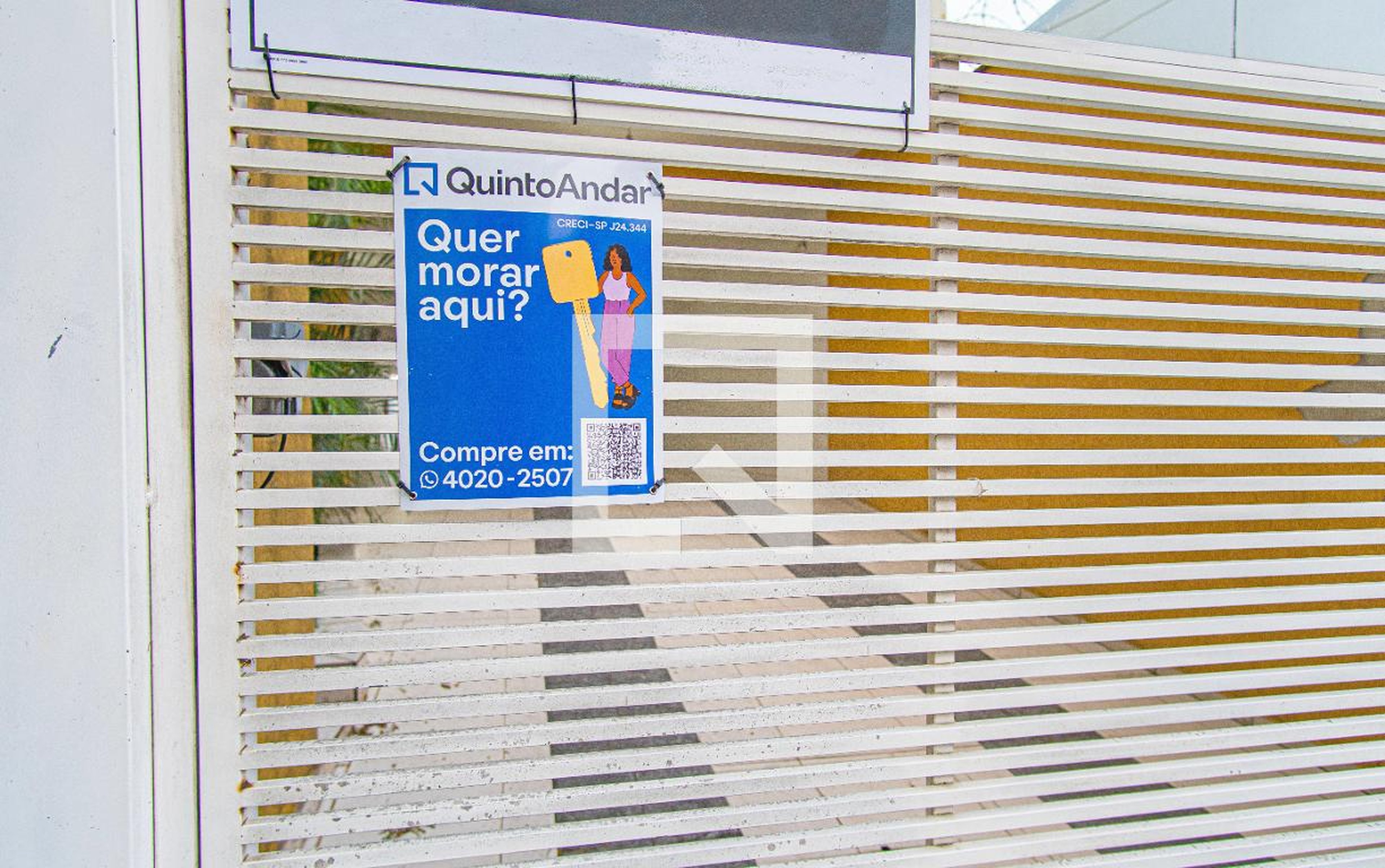 Fachada Condomínio em Rua Barbacena, 310