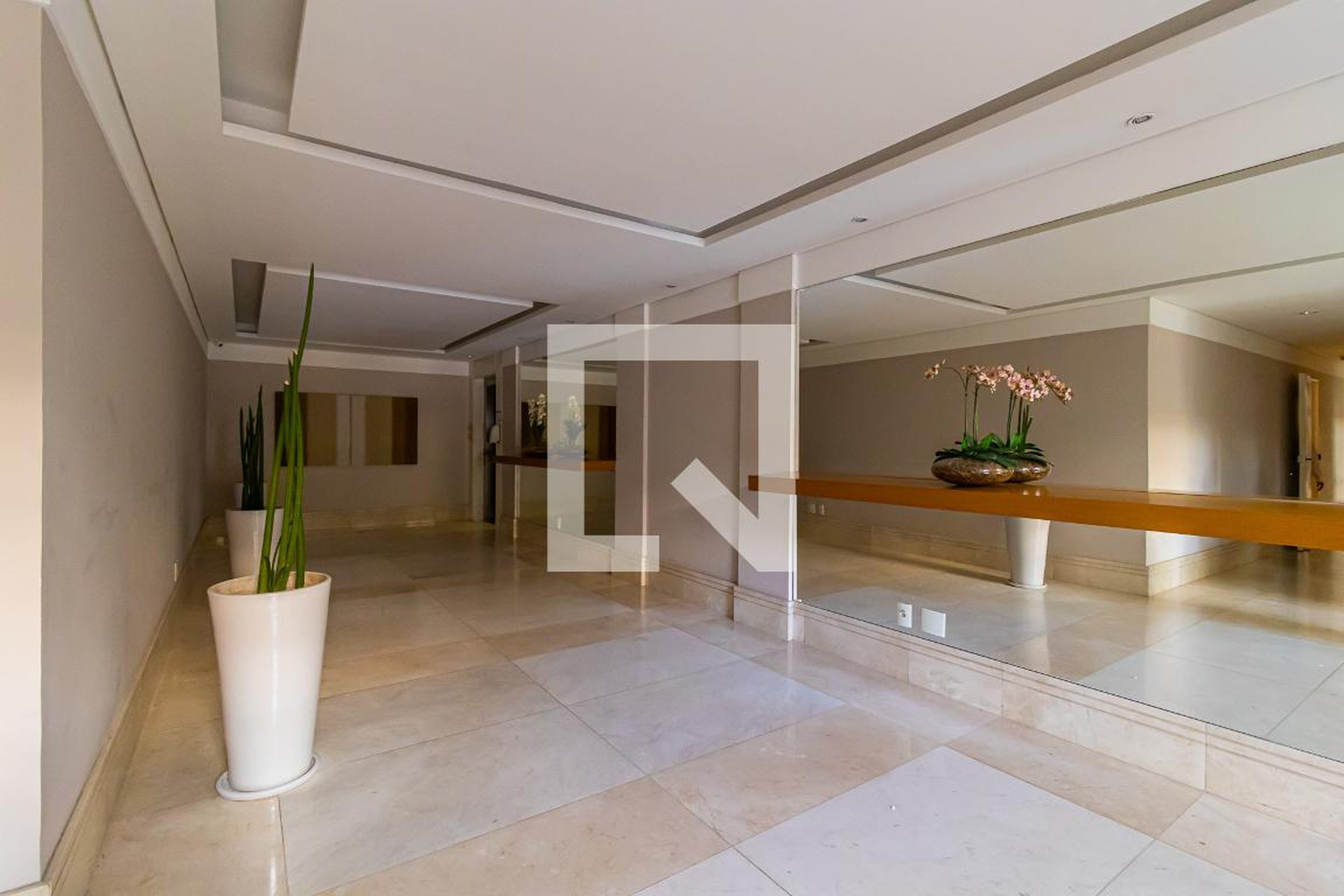 Hall Social - Florae