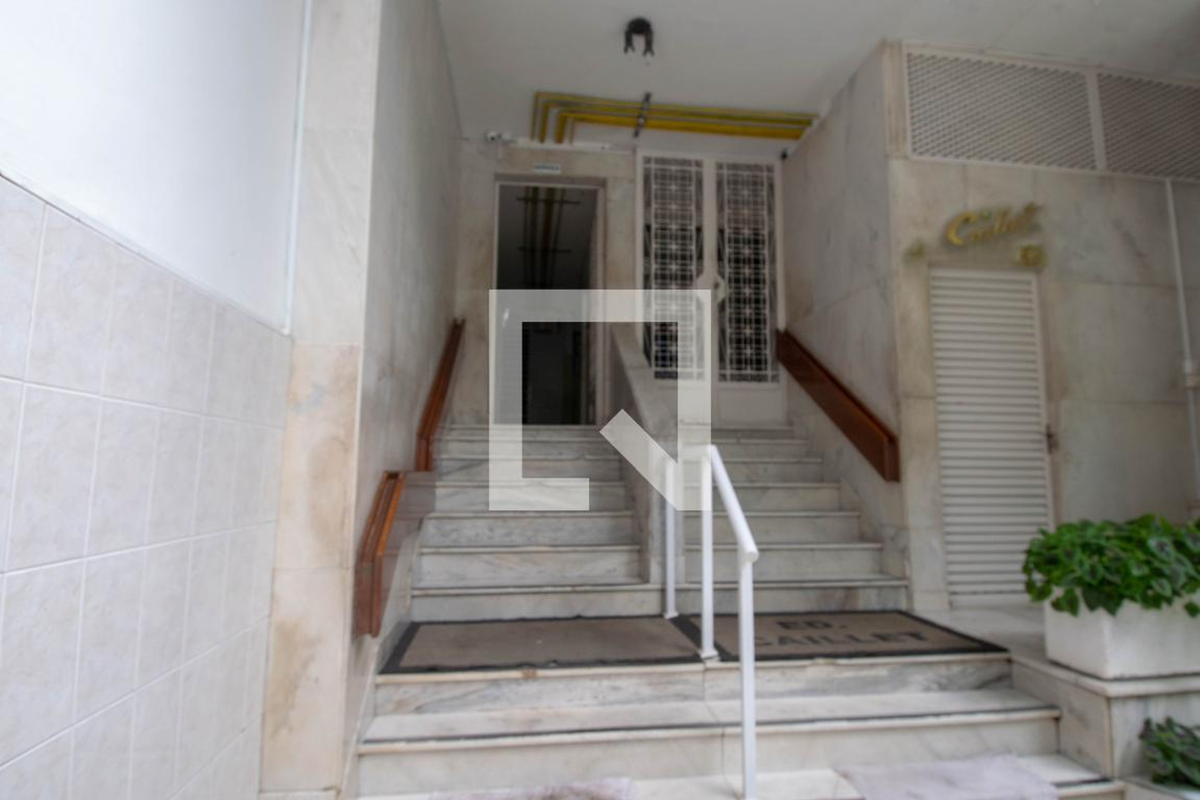 Hall de Entrada - Caillet