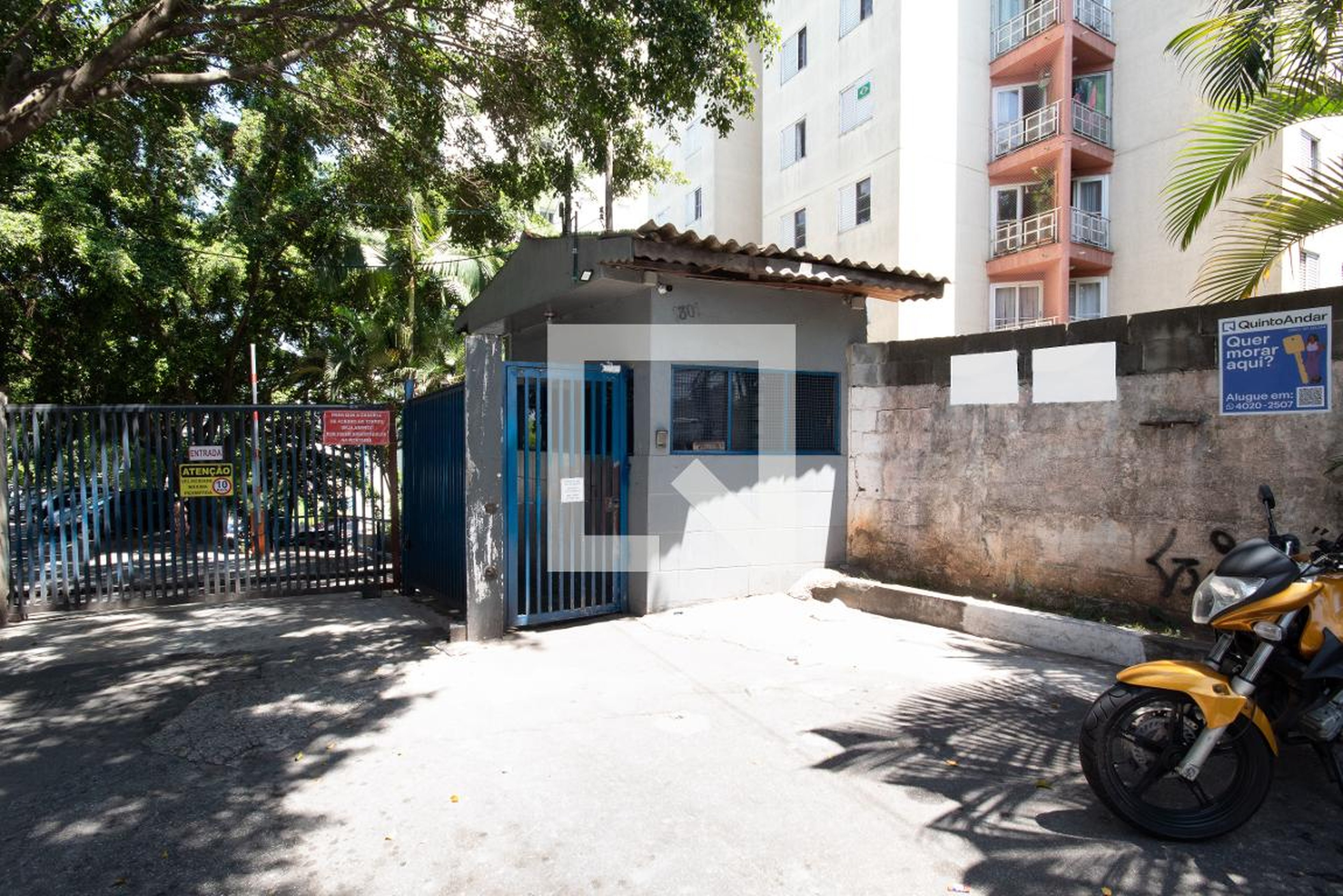 Fachada Condomínio Res. Casa Para Todos
