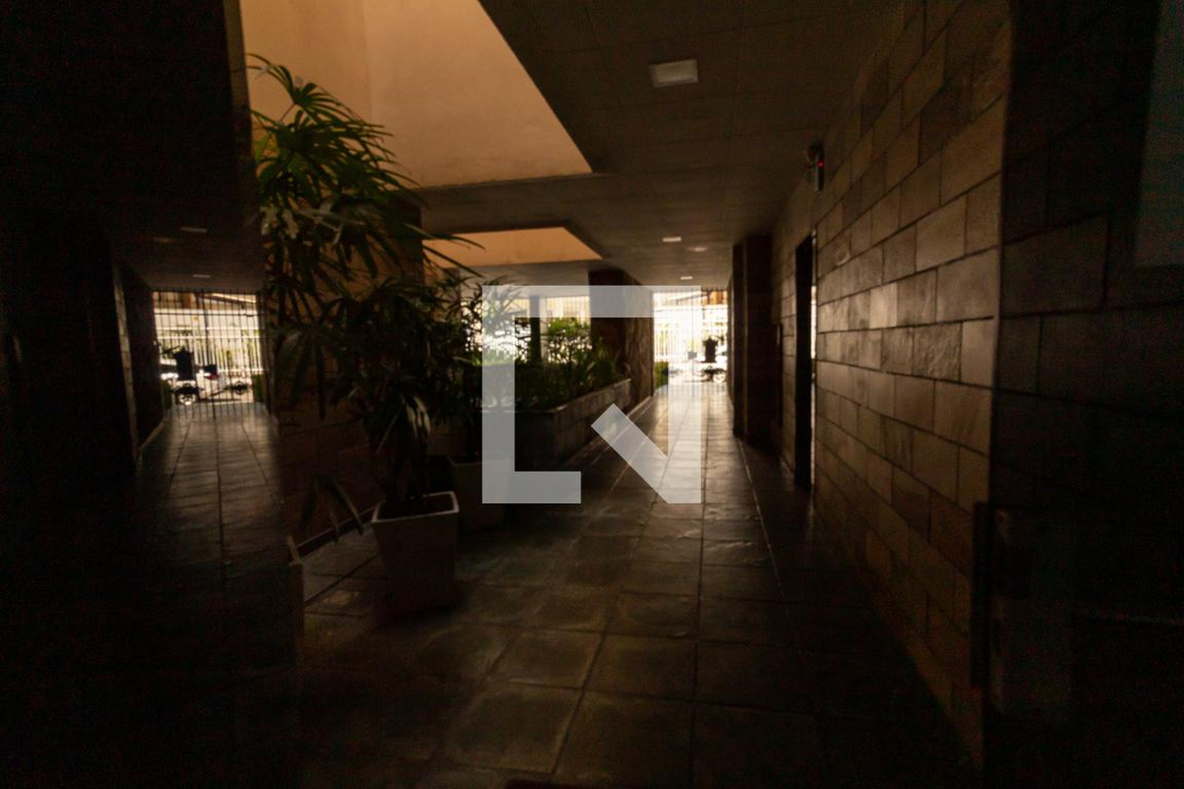 Hall de entrada - Rua Itua