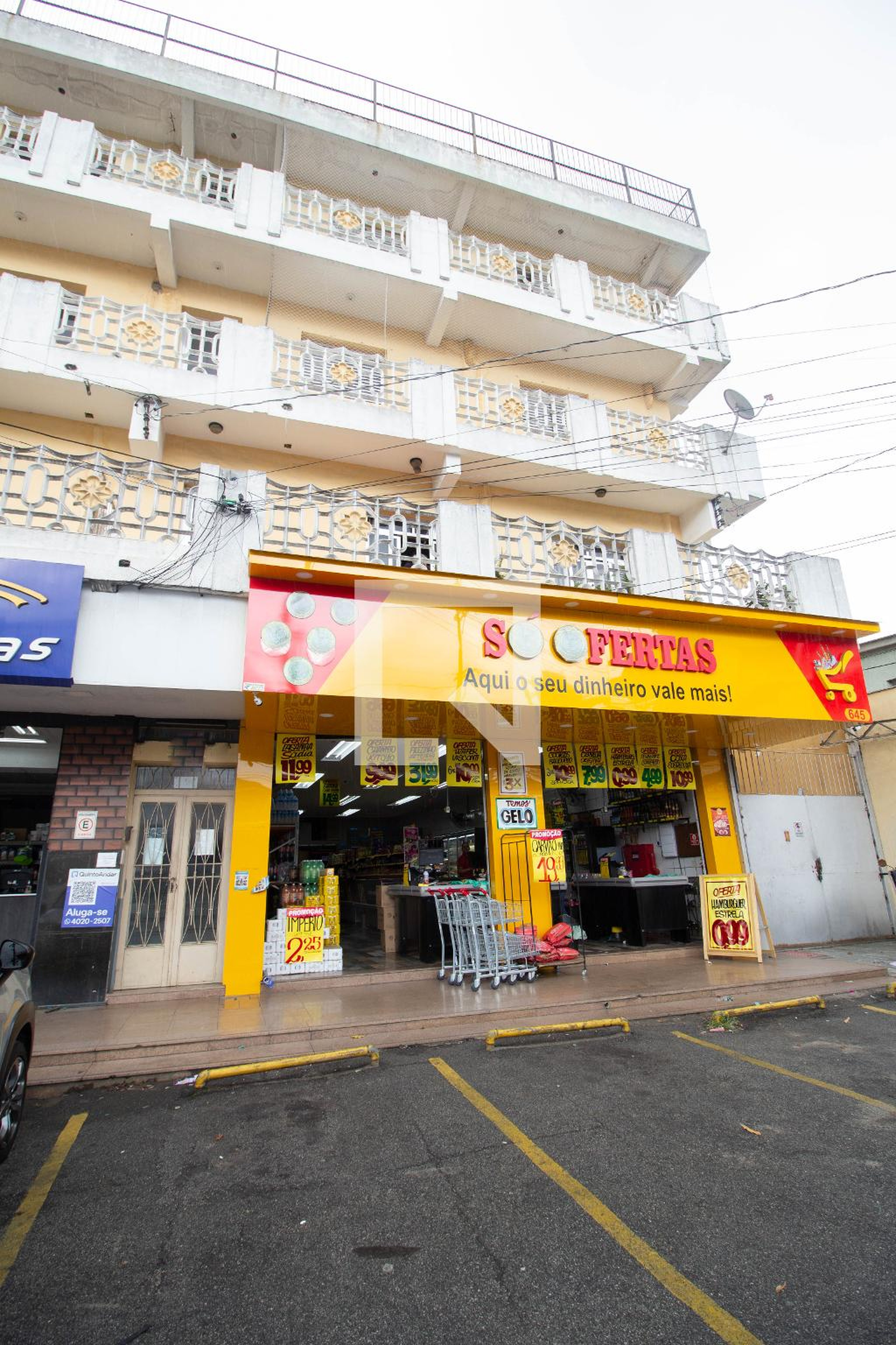 Fachada Condomínio em Avenida Elísio Teixeira Leite, 635