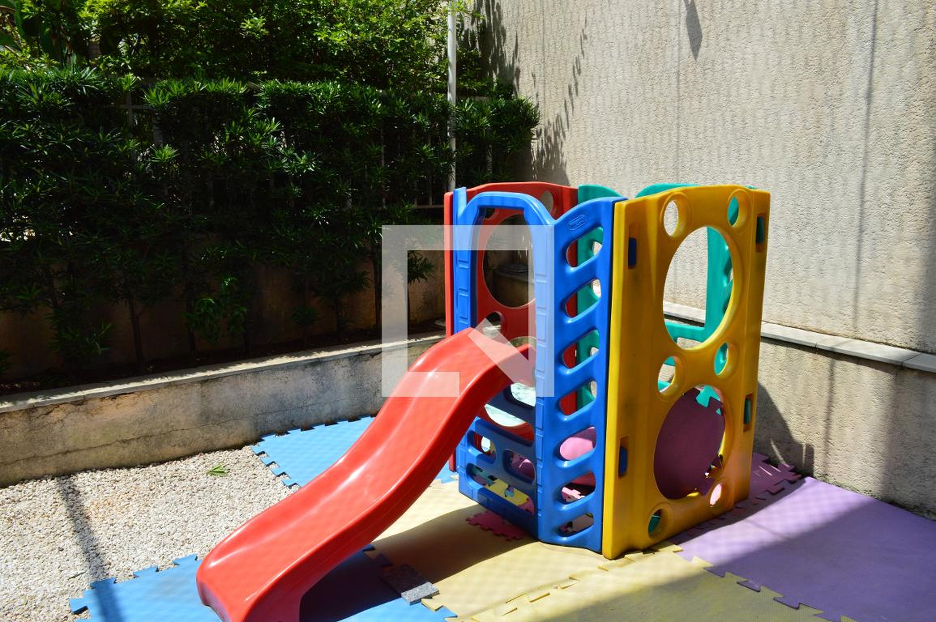 Playground - Paradiso