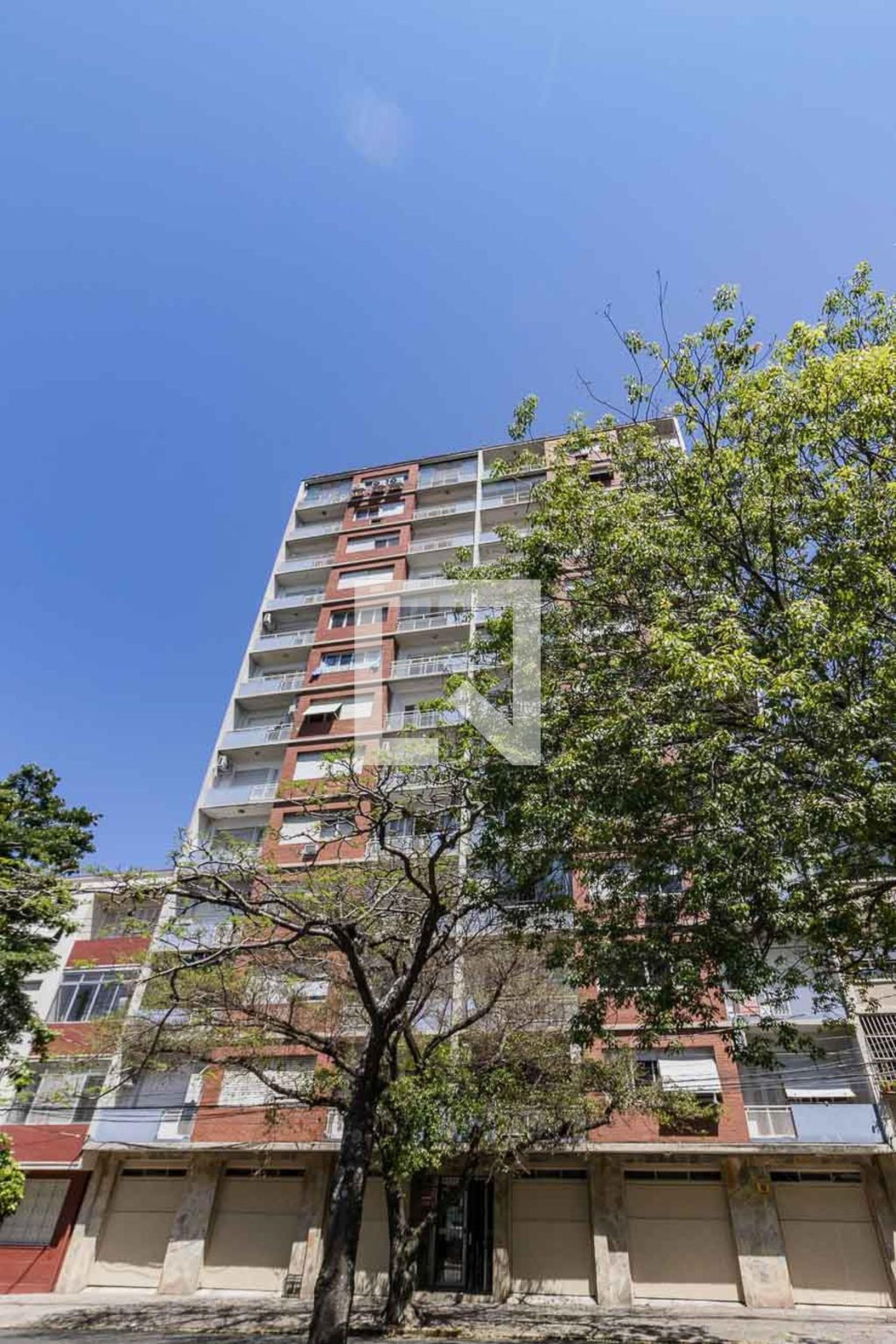 Fachada Condomínio em Rua Ramiro Barcelos, 2491