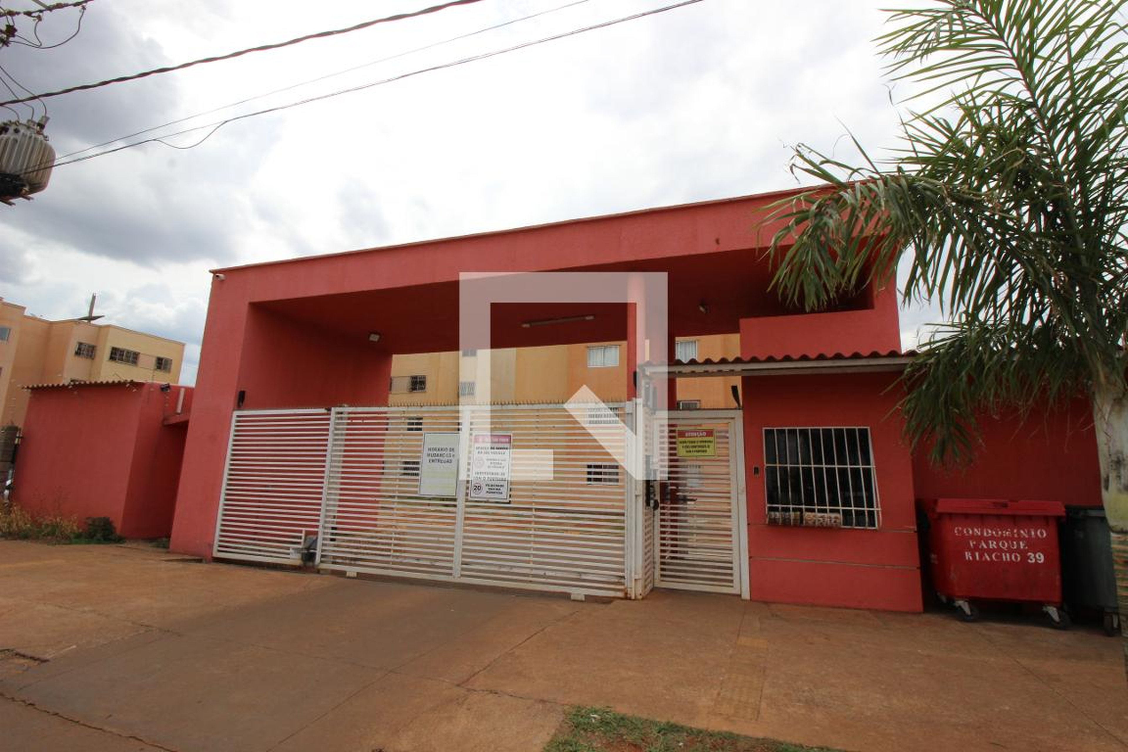 Fachada Condomínio em QS 27 Conjunto 4, 39