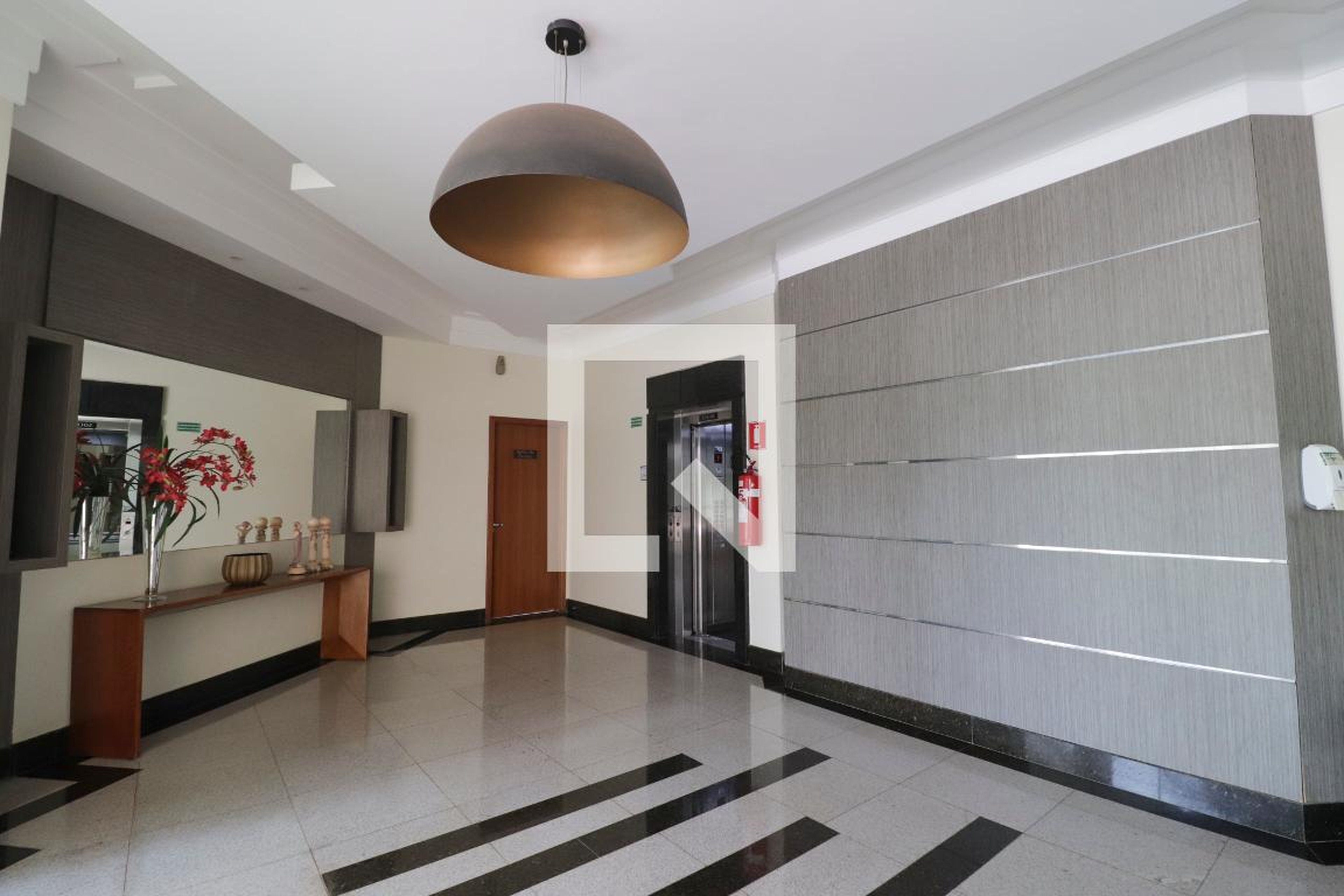 Hall de entrada - Flat Residencial Euroville